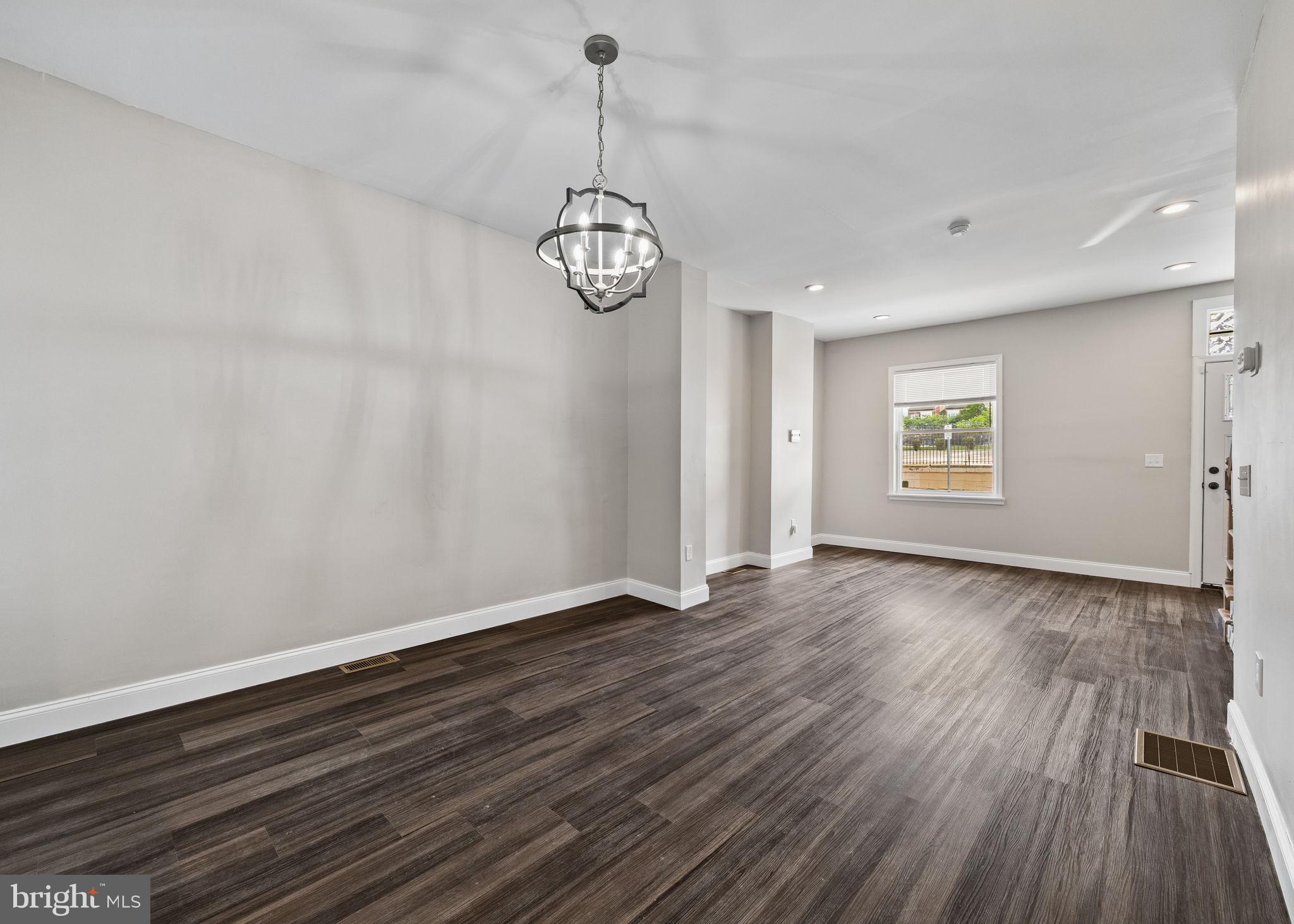 MANTUA - Residential