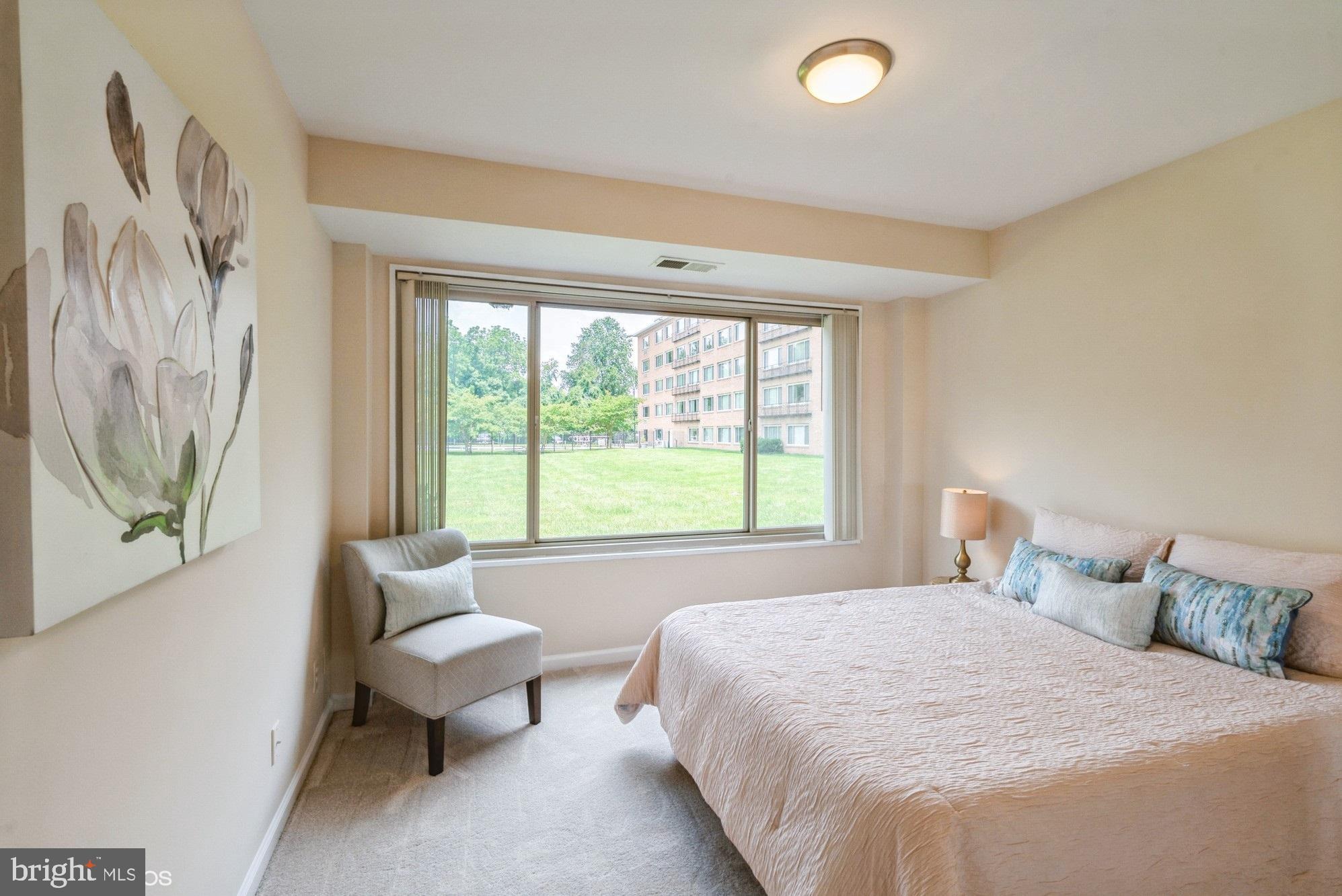 MAIN STREET GREEN - Residential