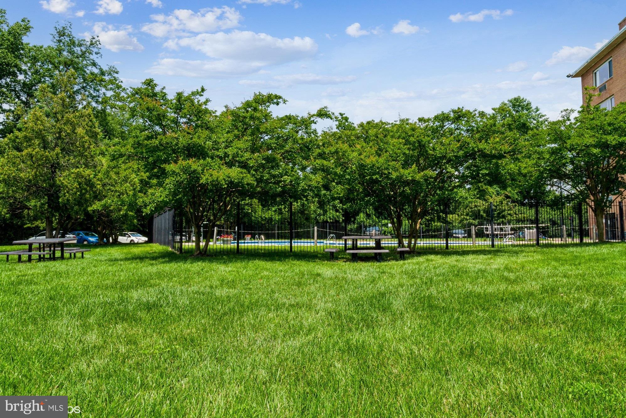 MAIN STREET GREEN - Residential