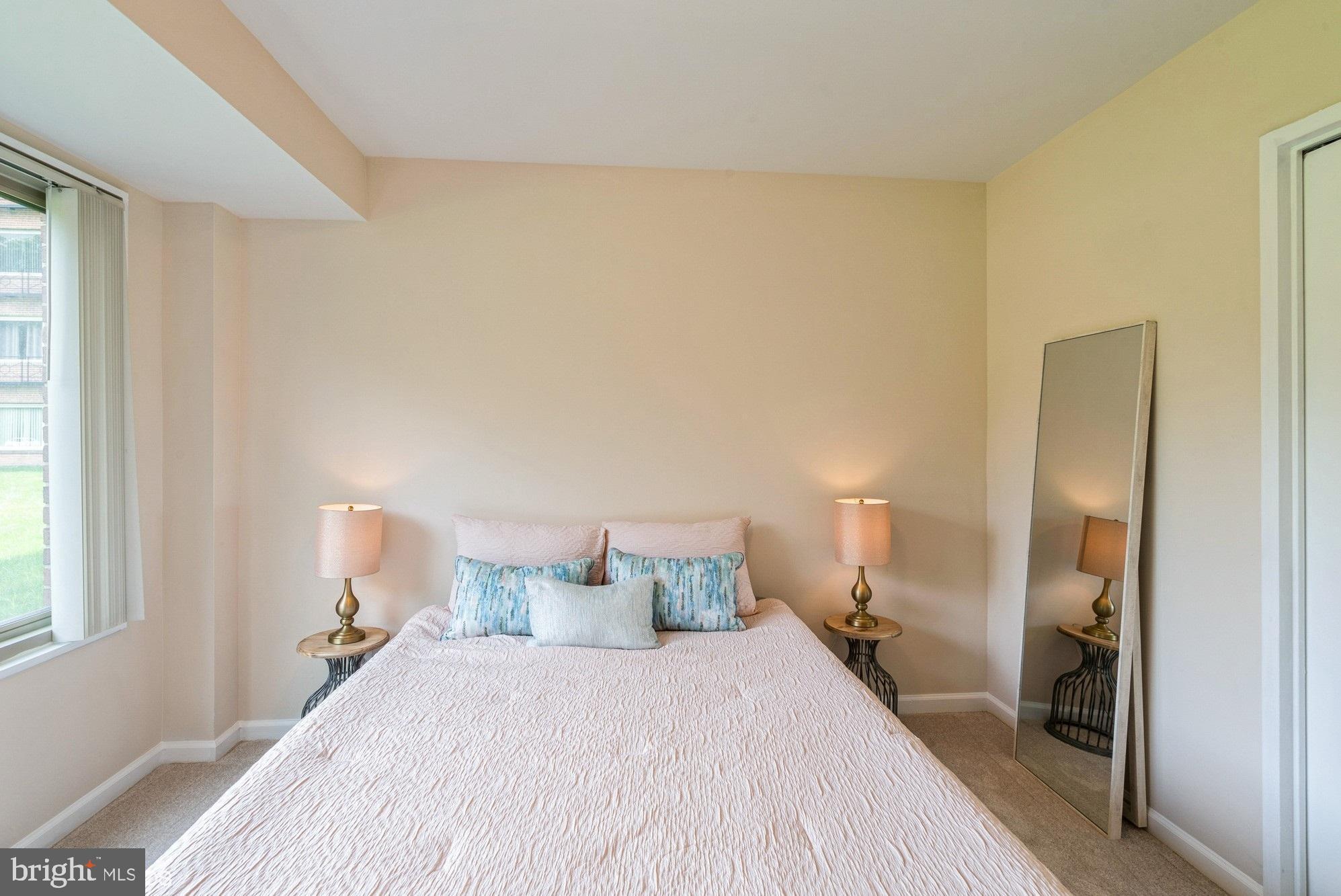 MAIN STREET GREEN - Residential