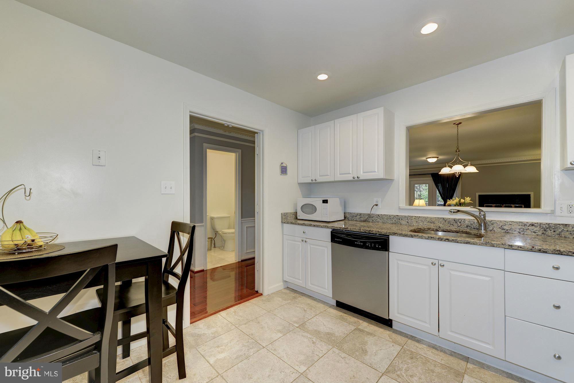 FAIR LAKES - Residential