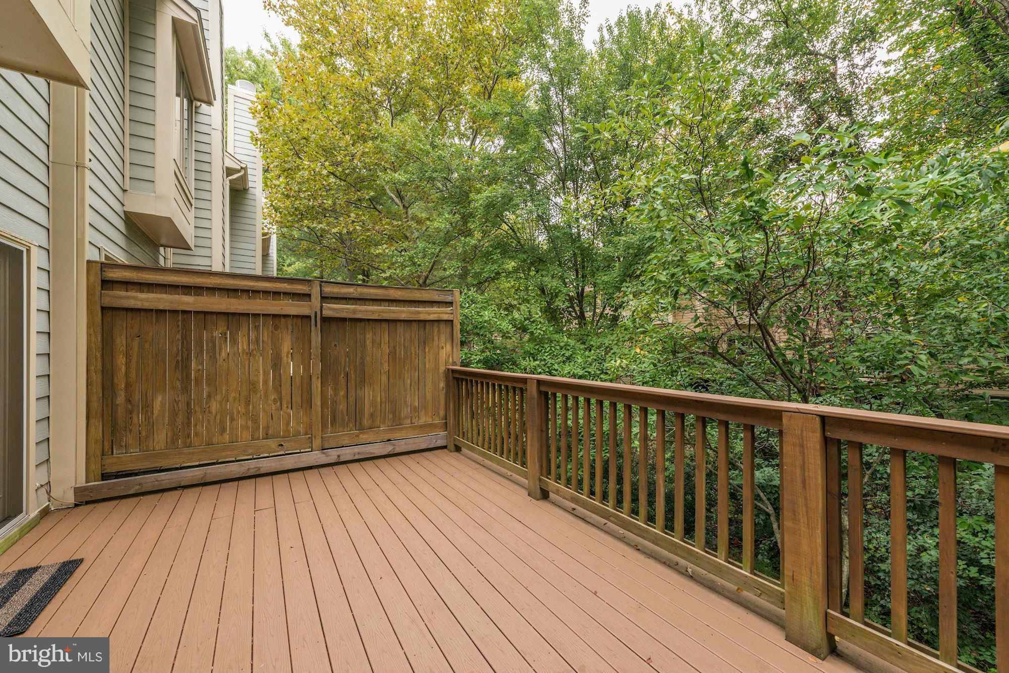 FAIR LAKES - Residential