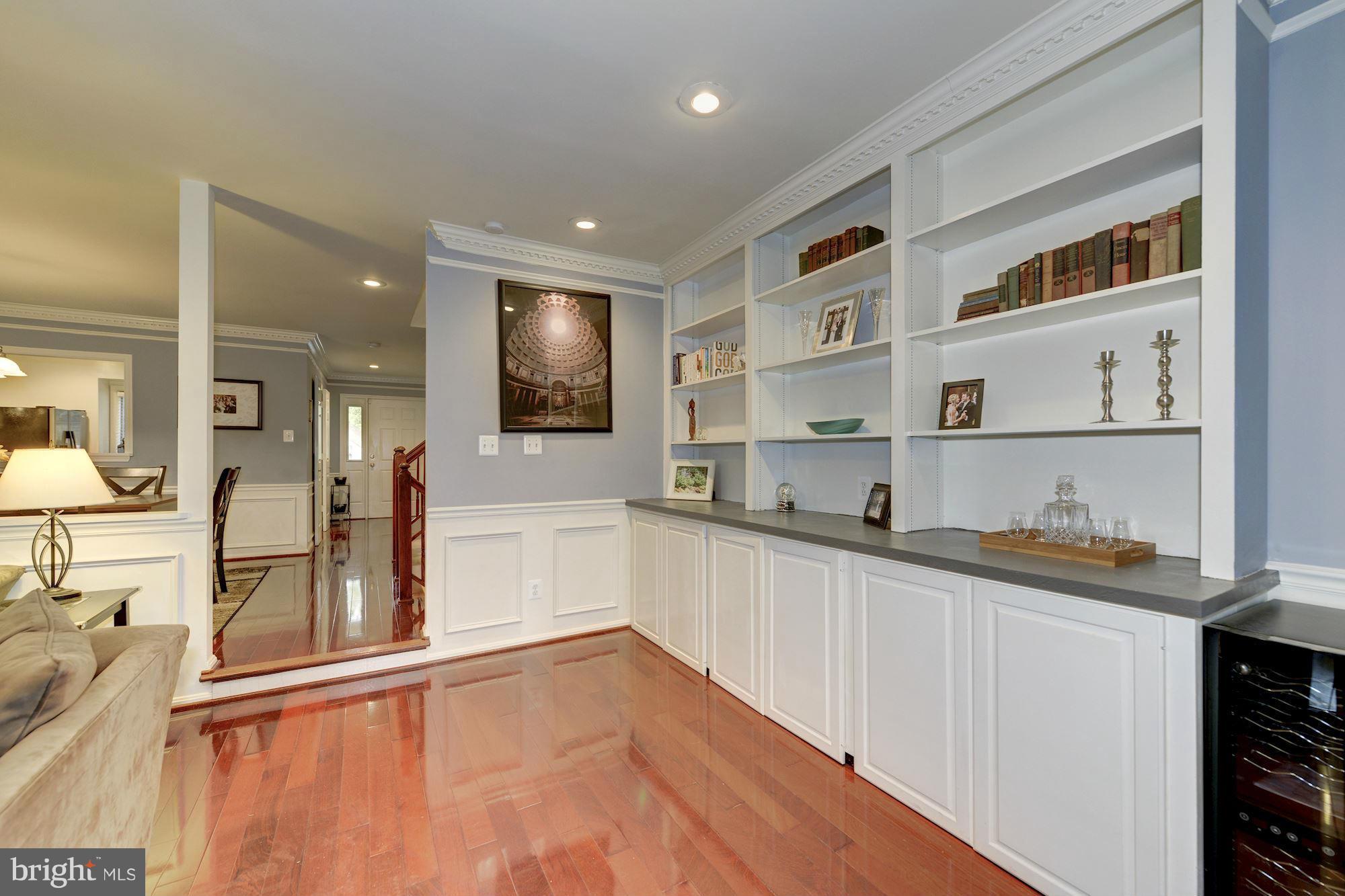 FAIR LAKES - Residential