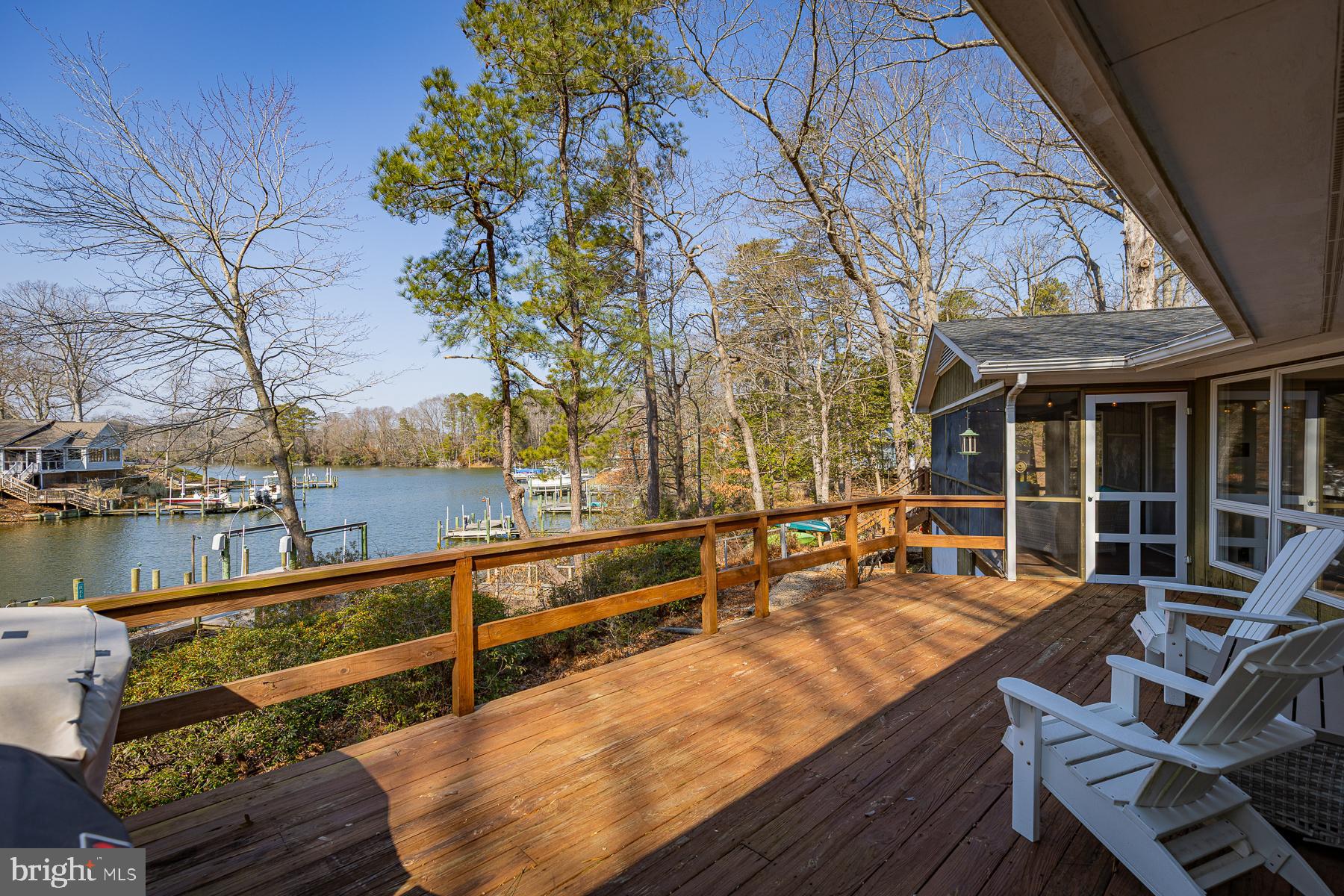 SHERWOOD FOREST SHORES - Residential