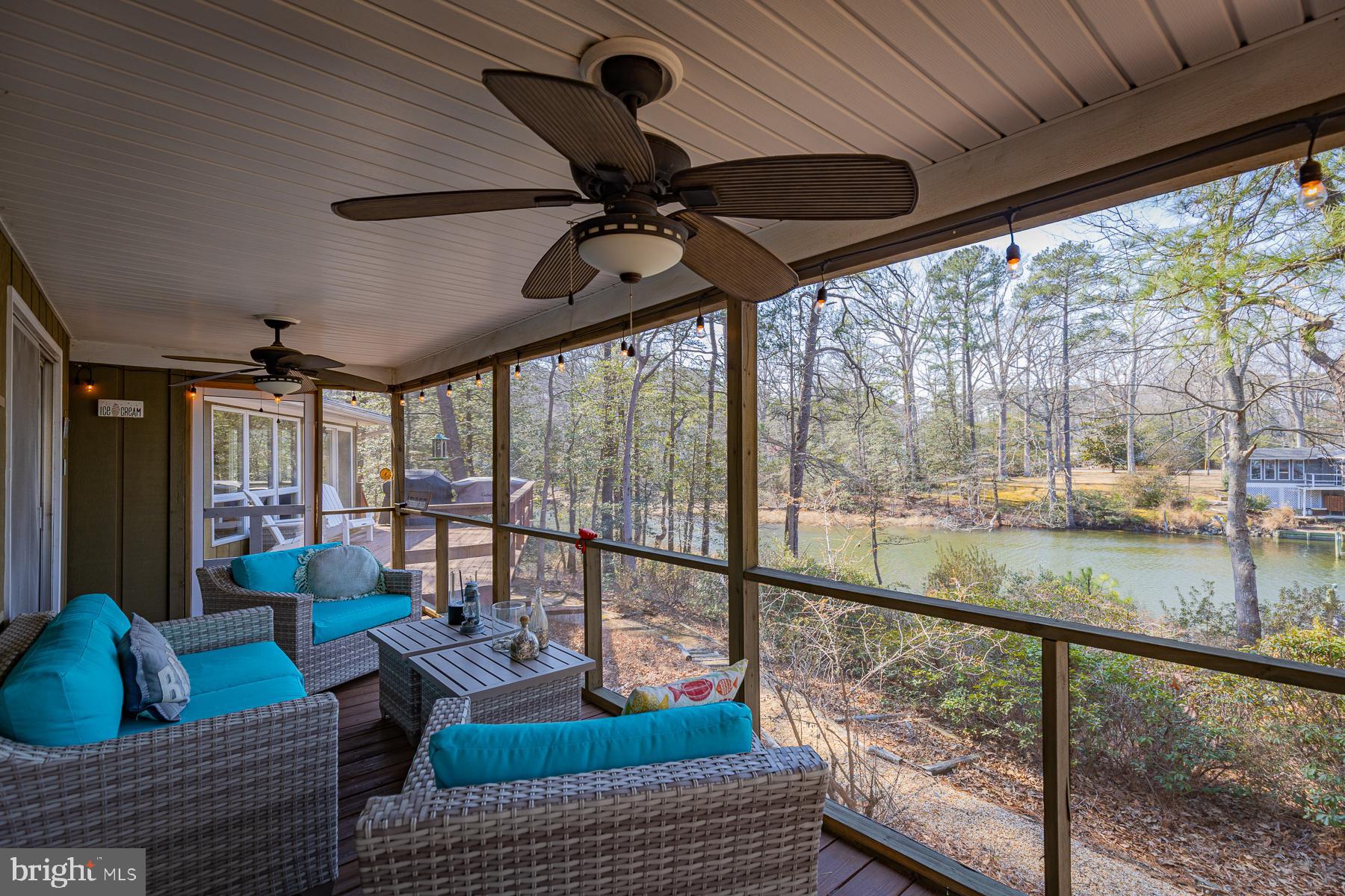 SHERWOOD FOREST SHORES - Residential