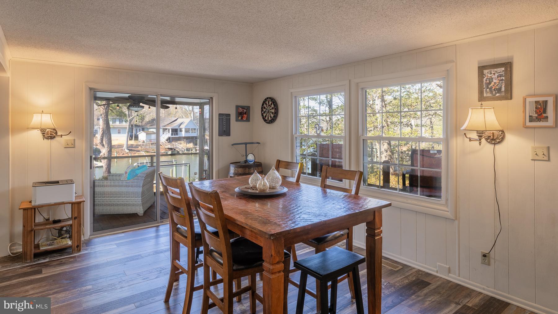 SHERWOOD FOREST SHORES - Residential