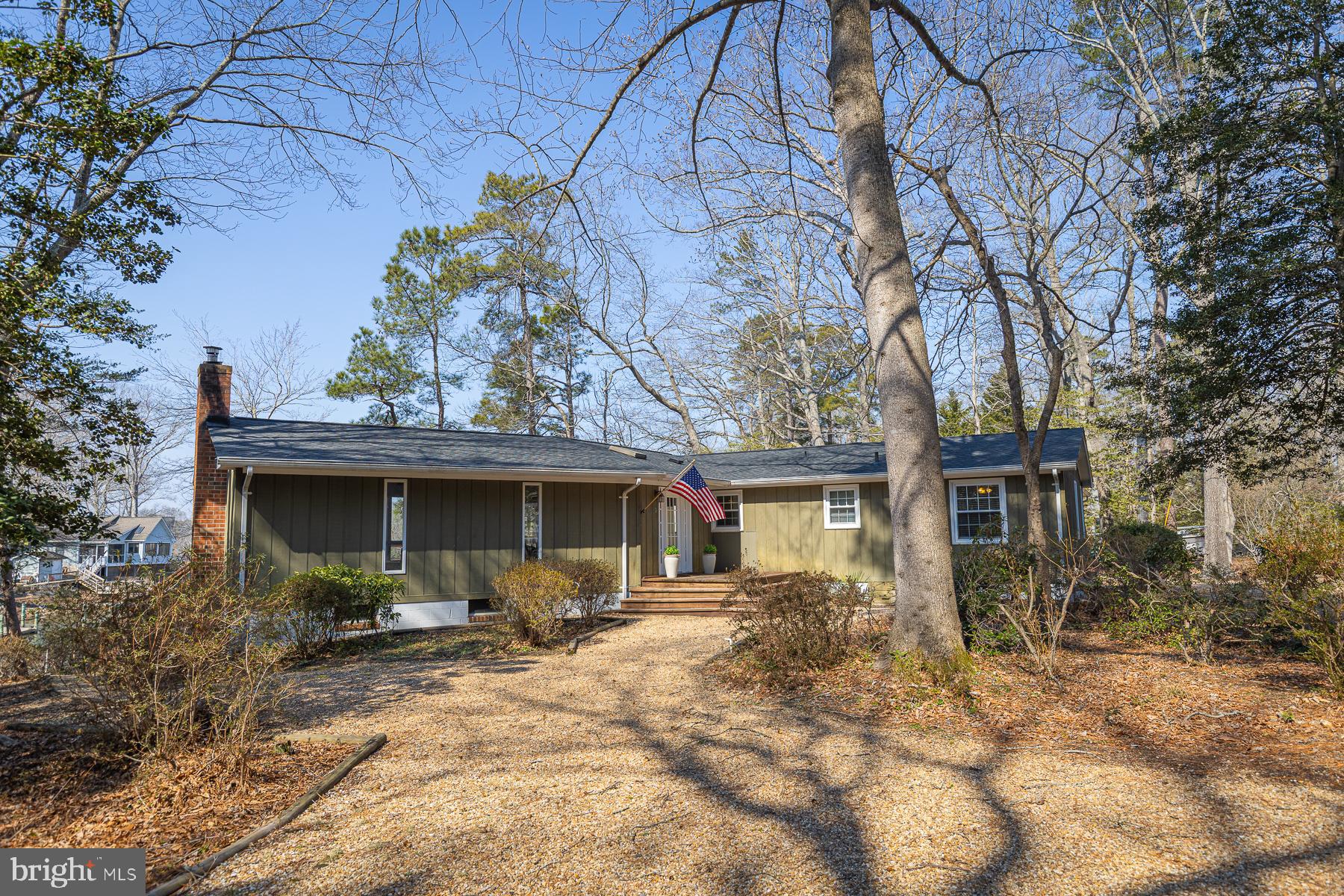 SHERWOOD FOREST SHORES - Residential