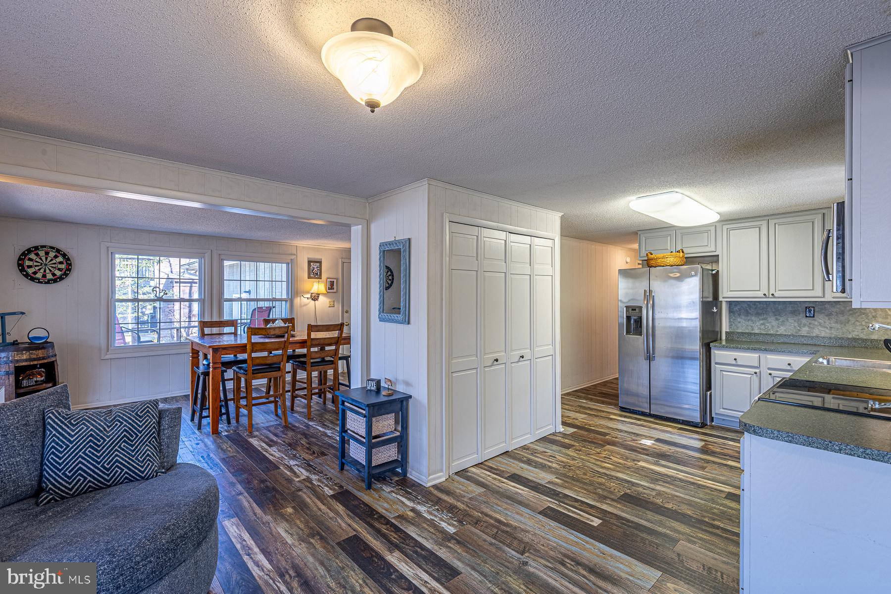 SHERWOOD FOREST SHORES - Residential