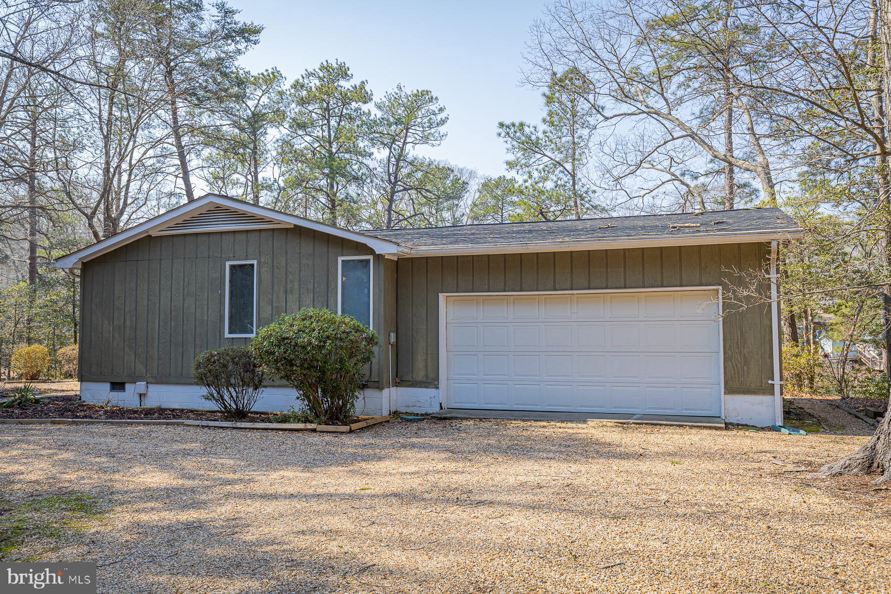 SHERWOOD FOREST SHORES - Residential