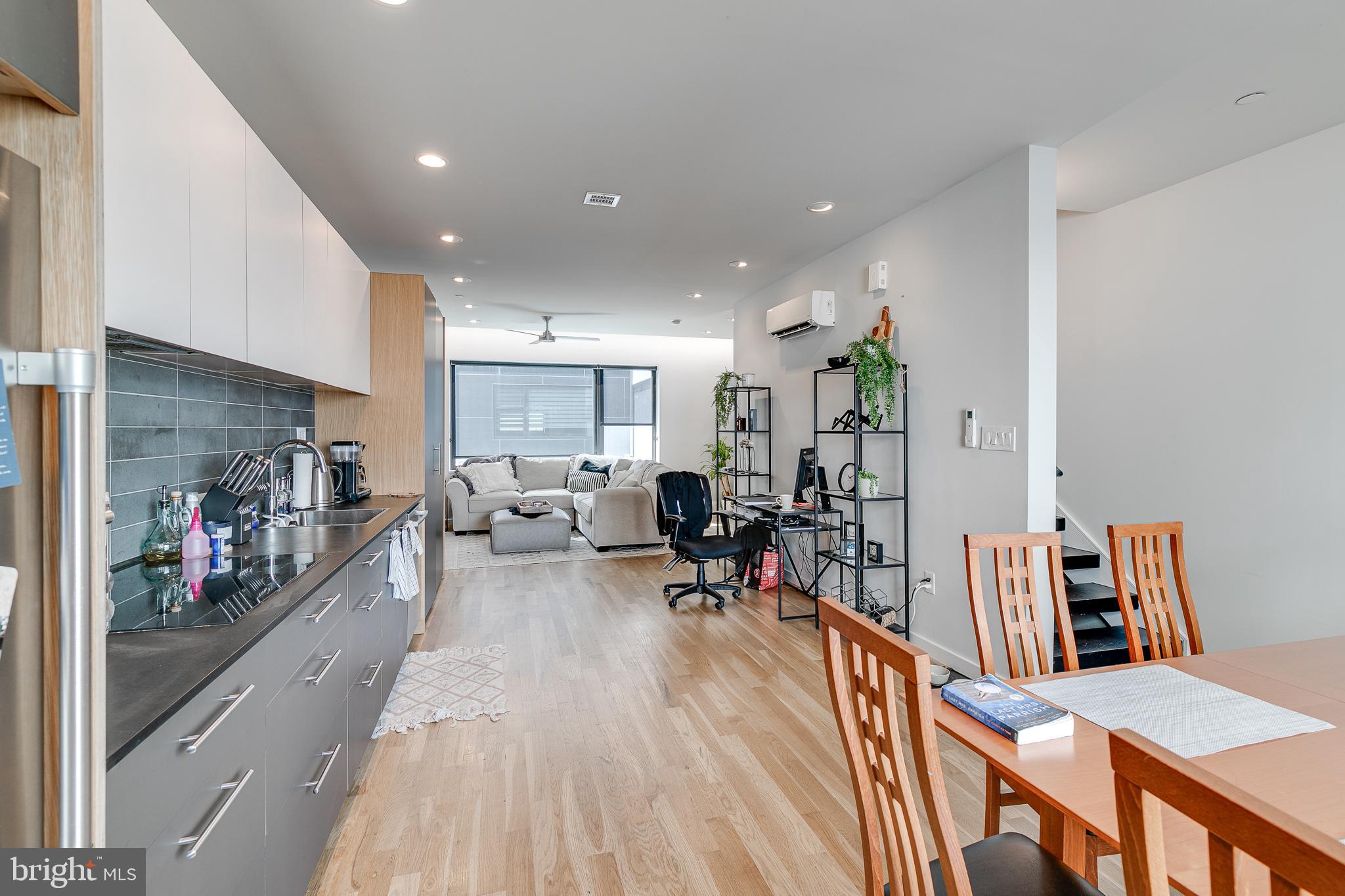 OLDE KENSINGTON - Residential