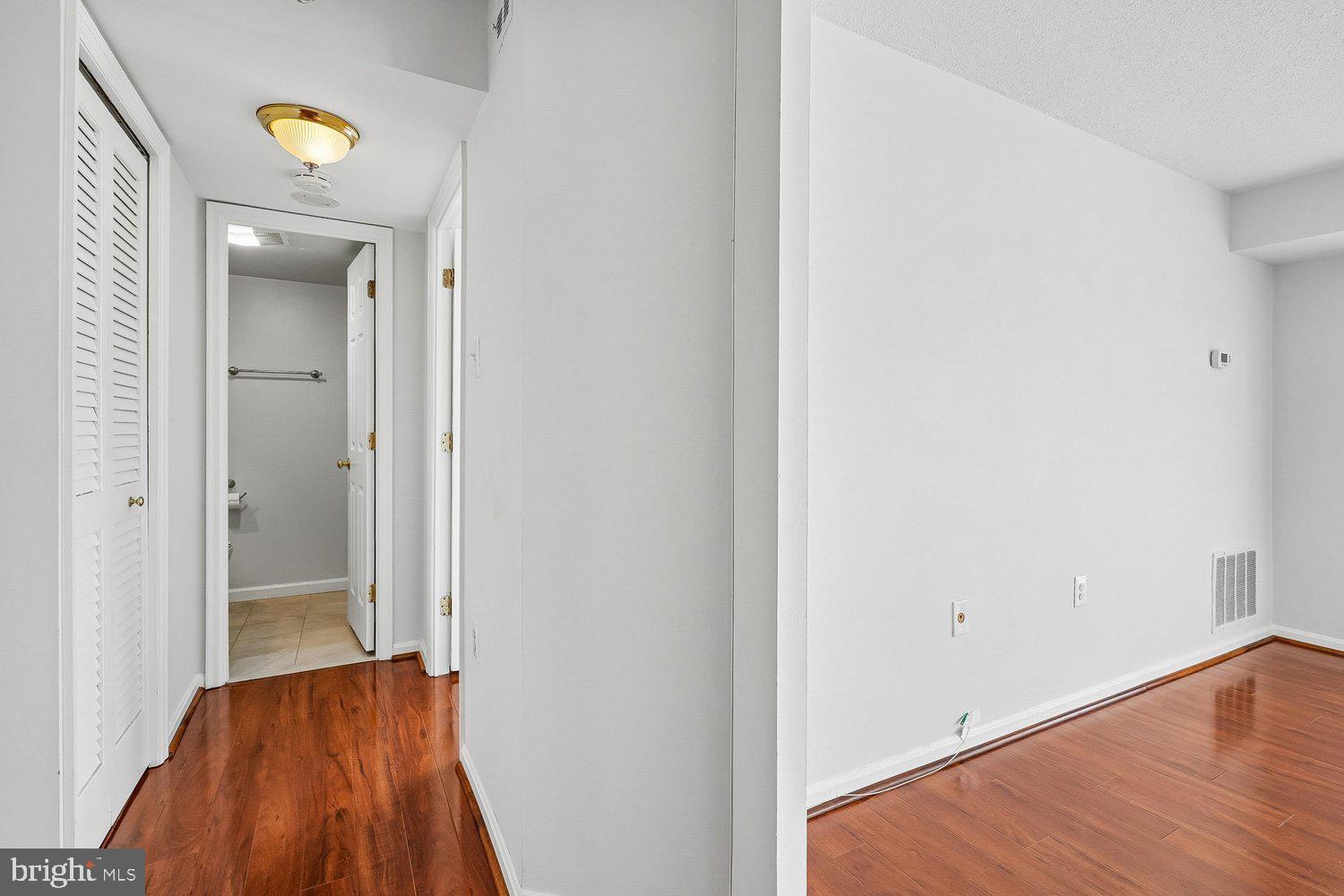 1301 N COURTHOUSE ROAD 1607