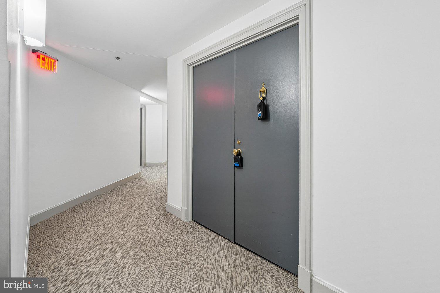 1301 N COURTHOUSE ROAD 1607