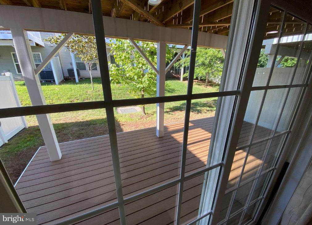 8937 ENGLEWOOD FARMS DRIVE