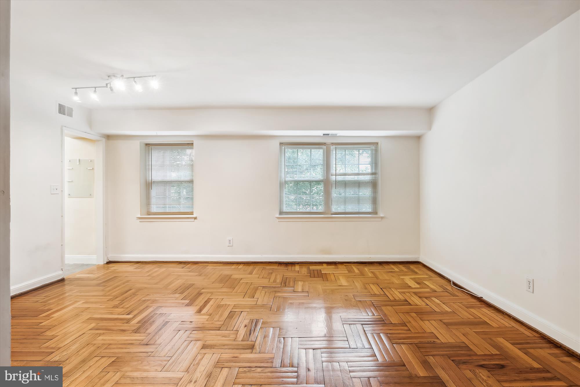 1320 FORT MYER DRIVE 802