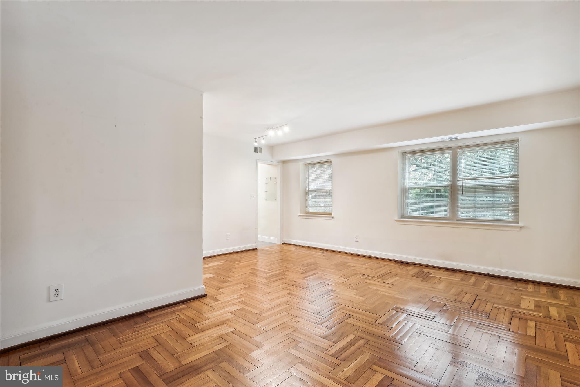 1320 FORT MYER DRIVE 802