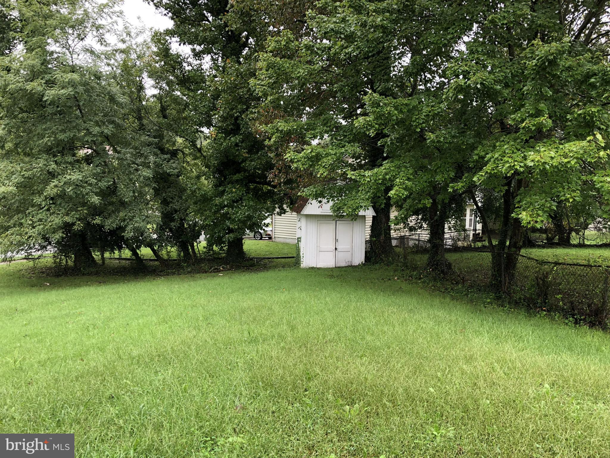 PINEHURST ESTATES - Residential