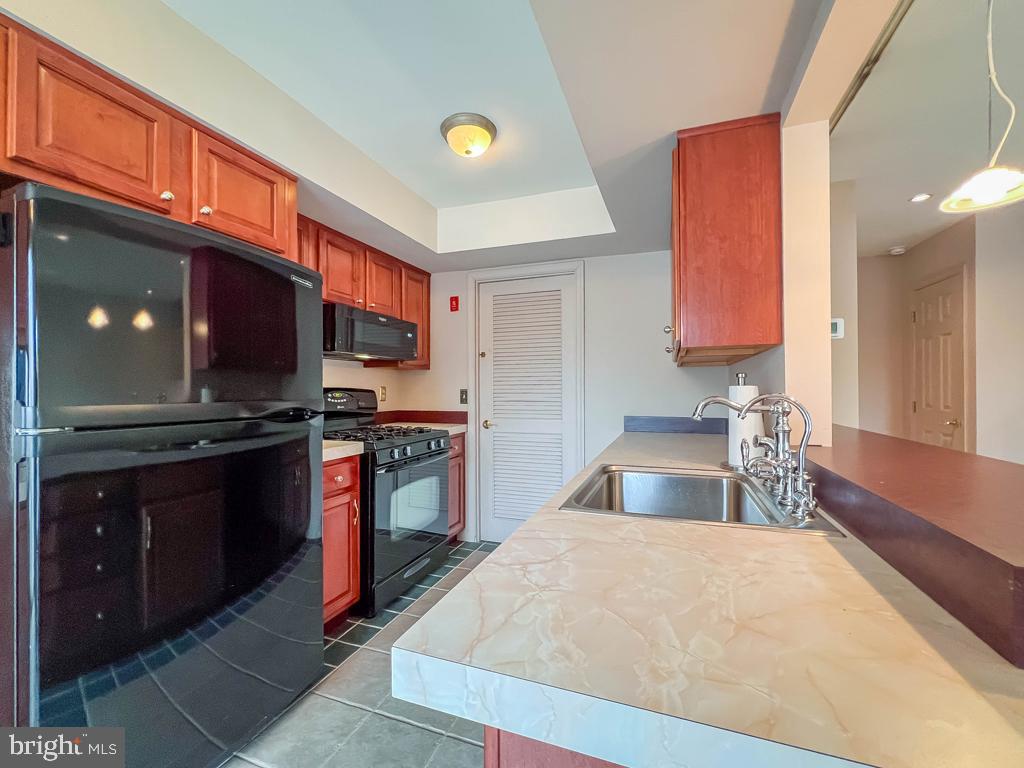 YORKTOWN - Residential