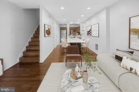 MLS: DCDC2266924