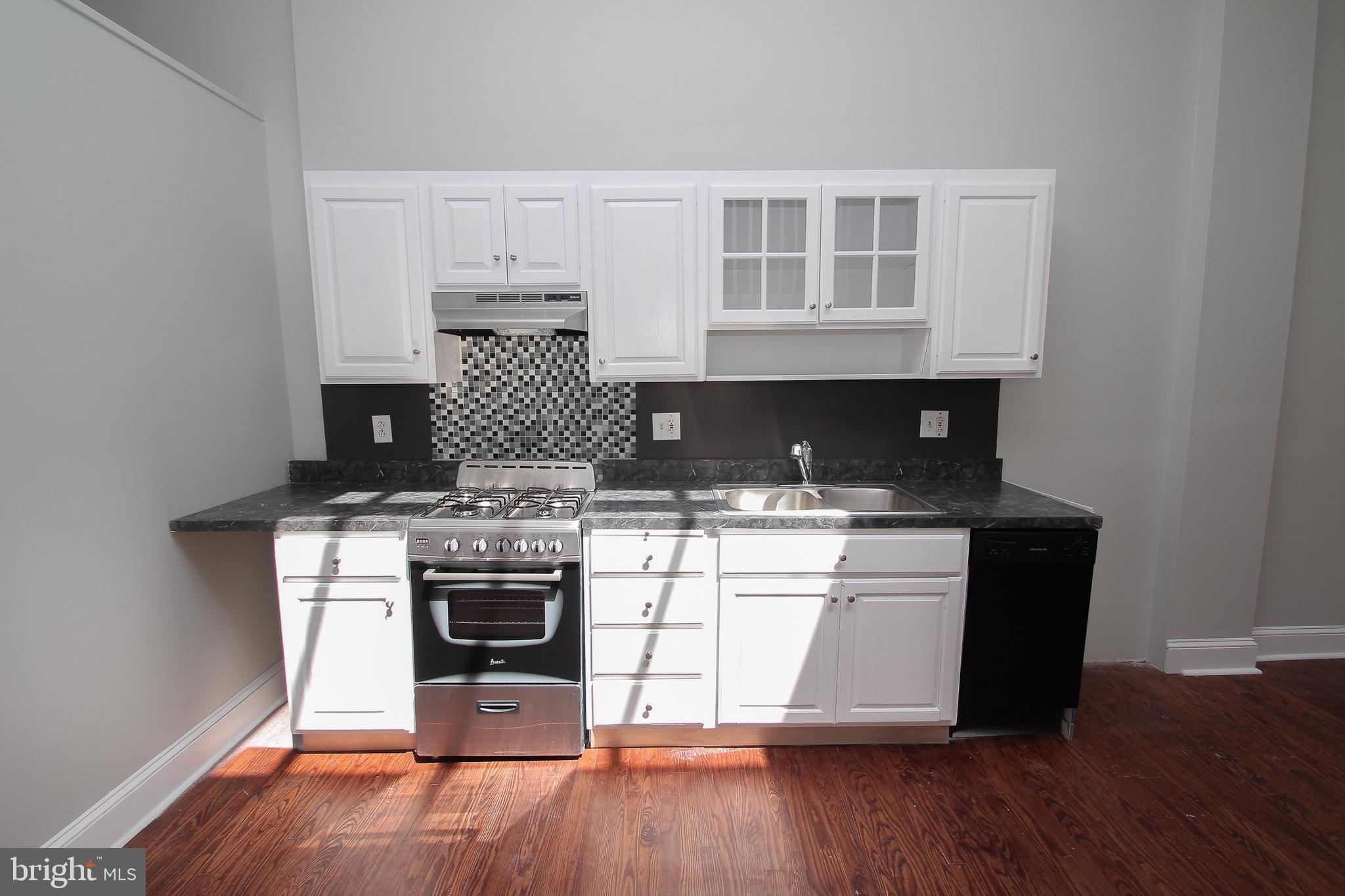 GRADUATE HOSPITAL - Residential Lease
