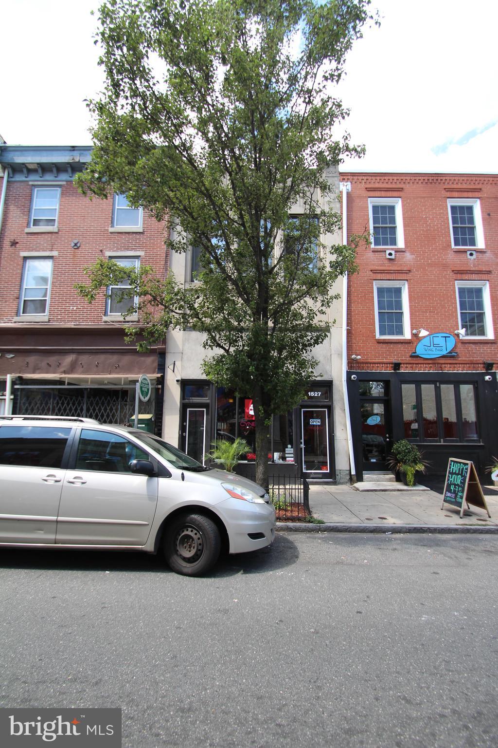 GRADUATE HOSPITAL - Residential Lease