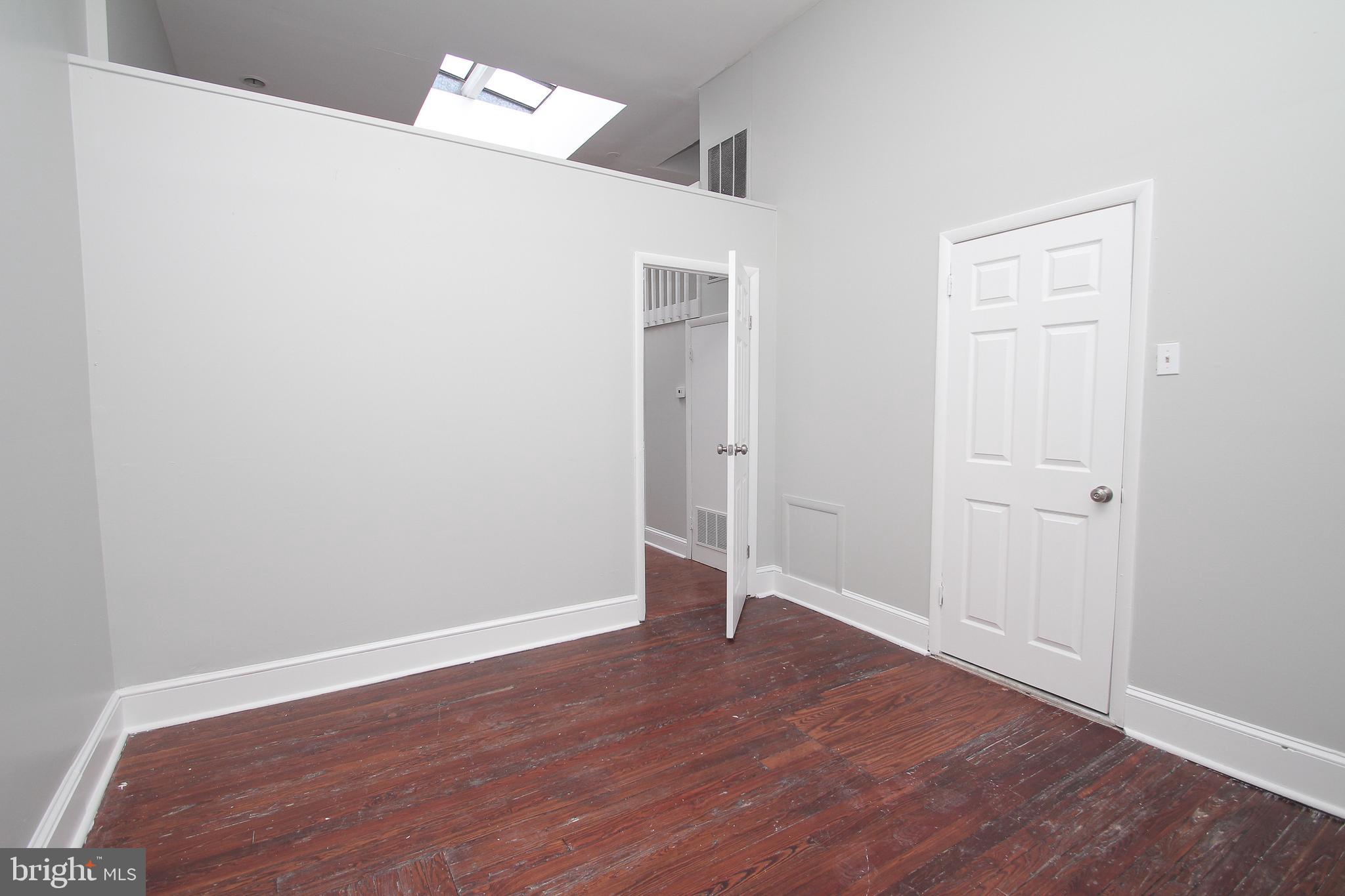 GRADUATE HOSPITAL - Residential Lease
