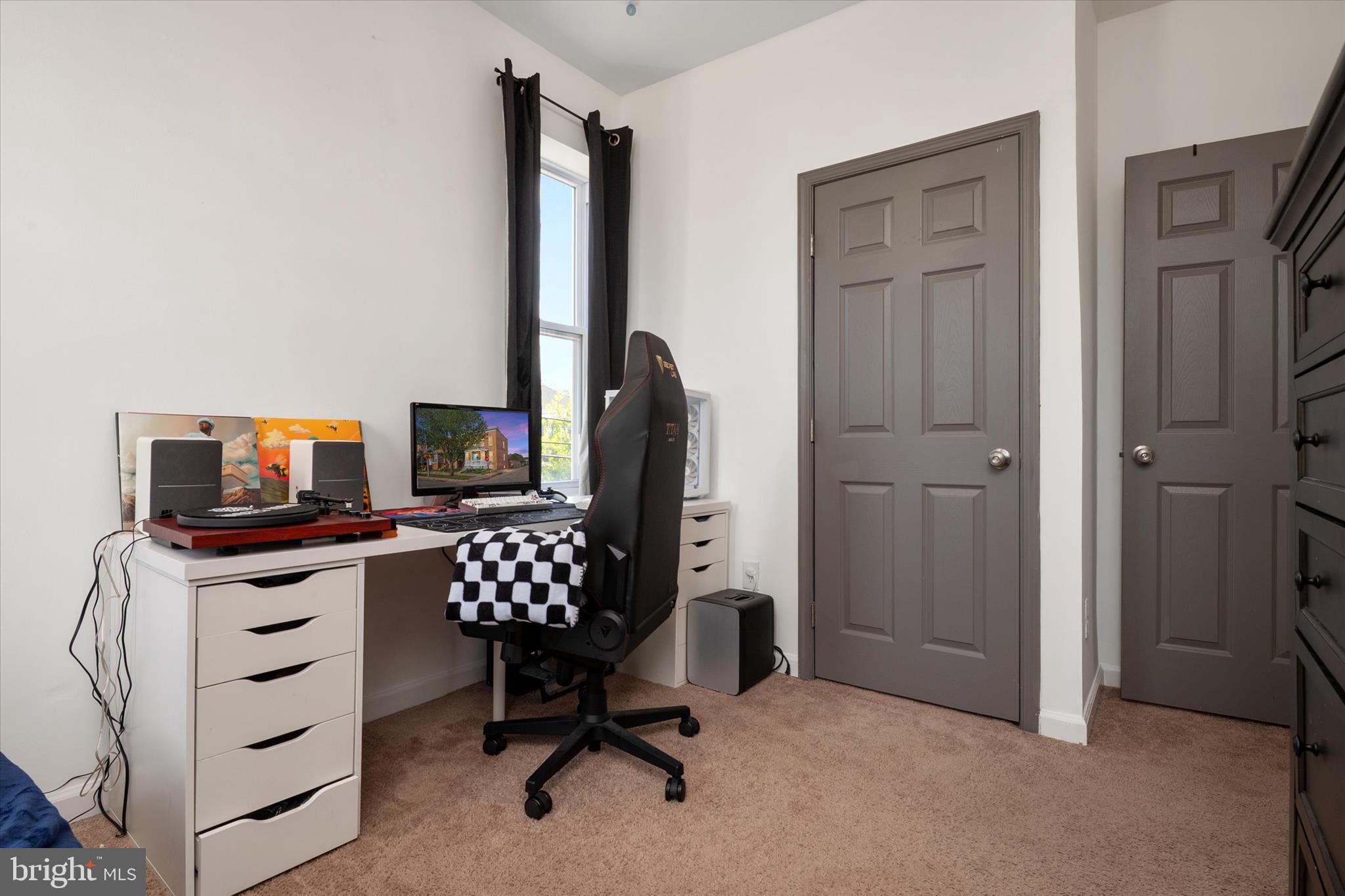 BROOKLYN - Residential