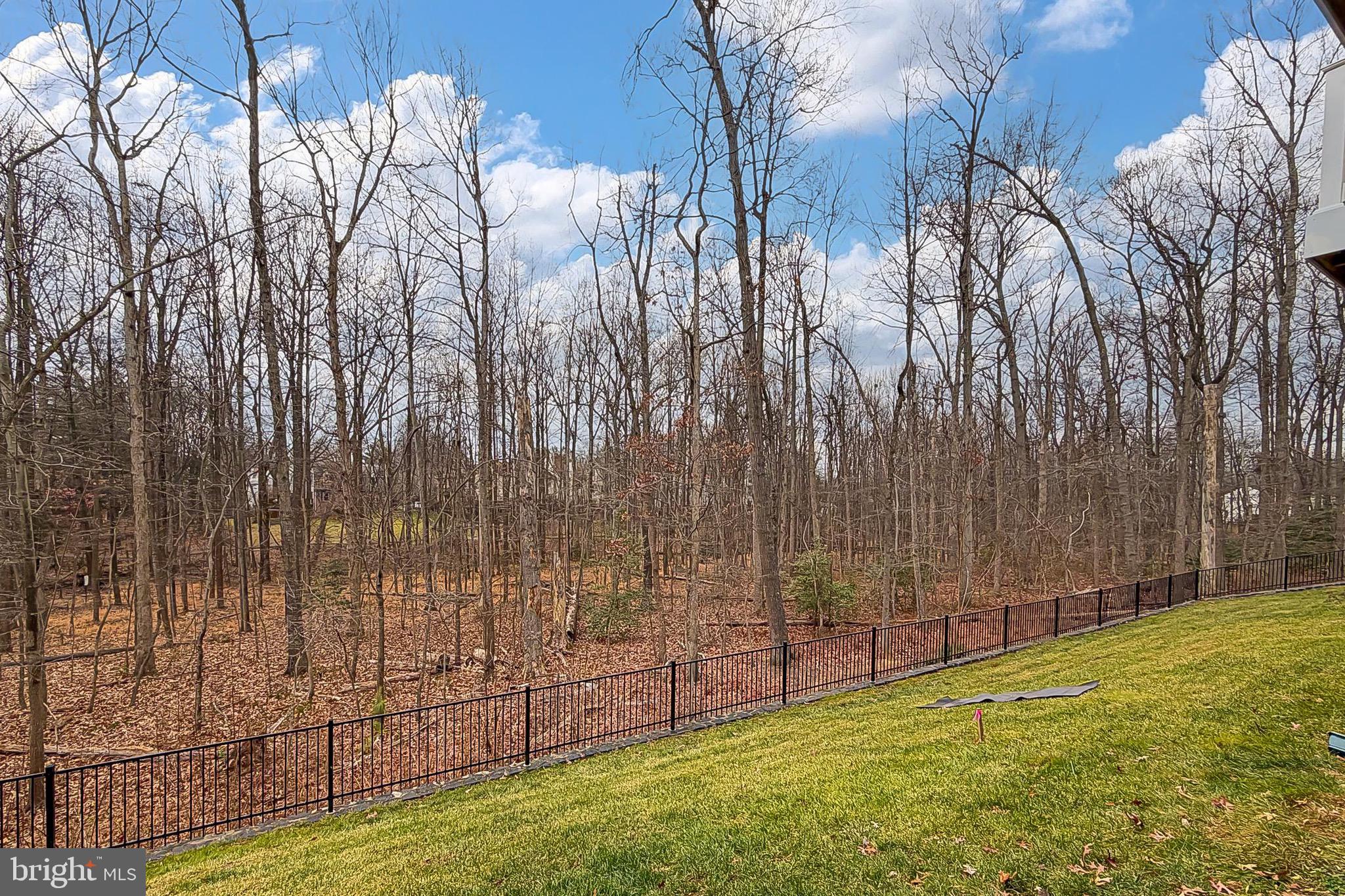 THE TOWNS AT PENDER OAKS - Residential