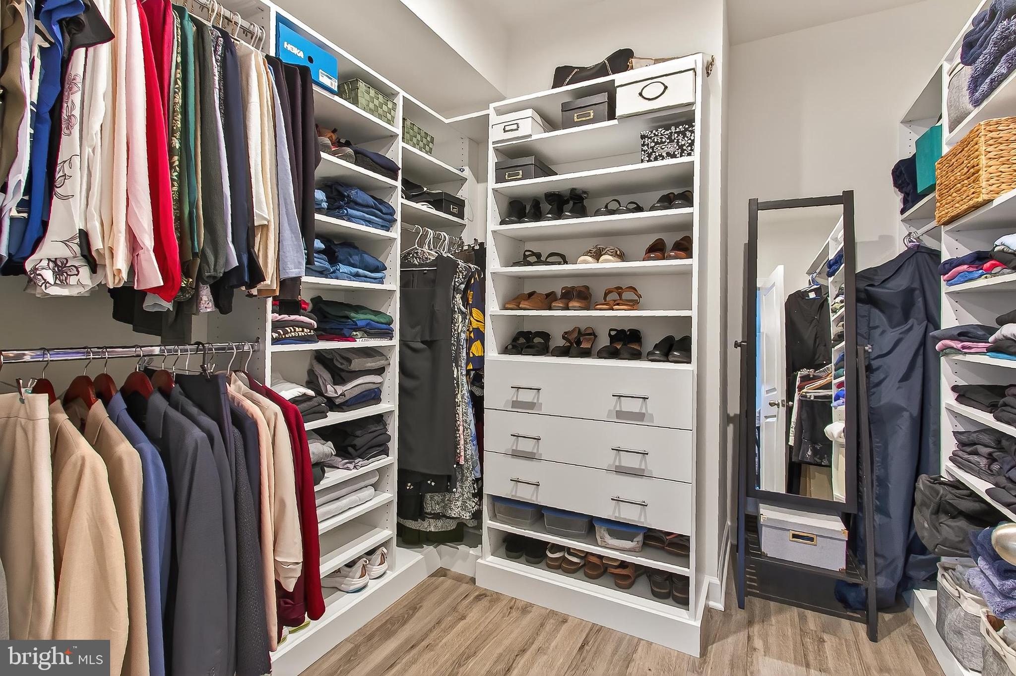 THE TOWNS AT PENDER OAKS - Residential