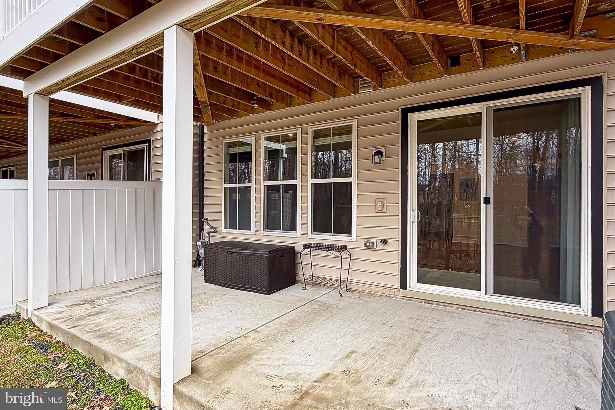 THE TOWNS AT PENDER OAKS - Residential