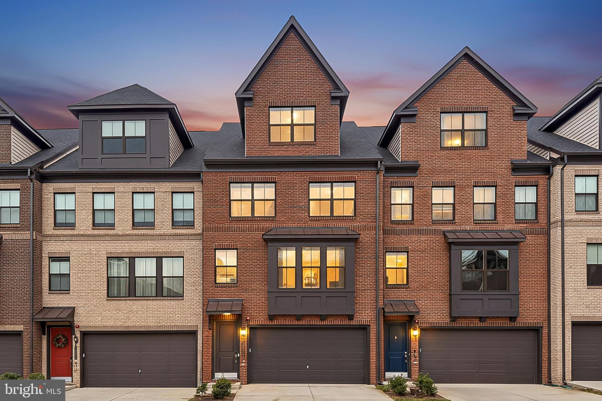 THE TOWNS AT PENDER OAKS - Residential