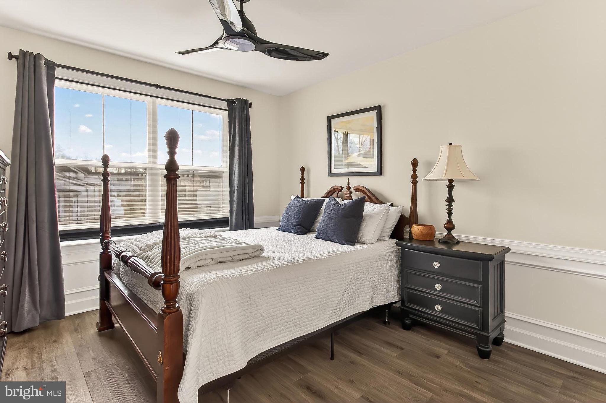 THE TOWNS AT PENDER OAKS - Residential