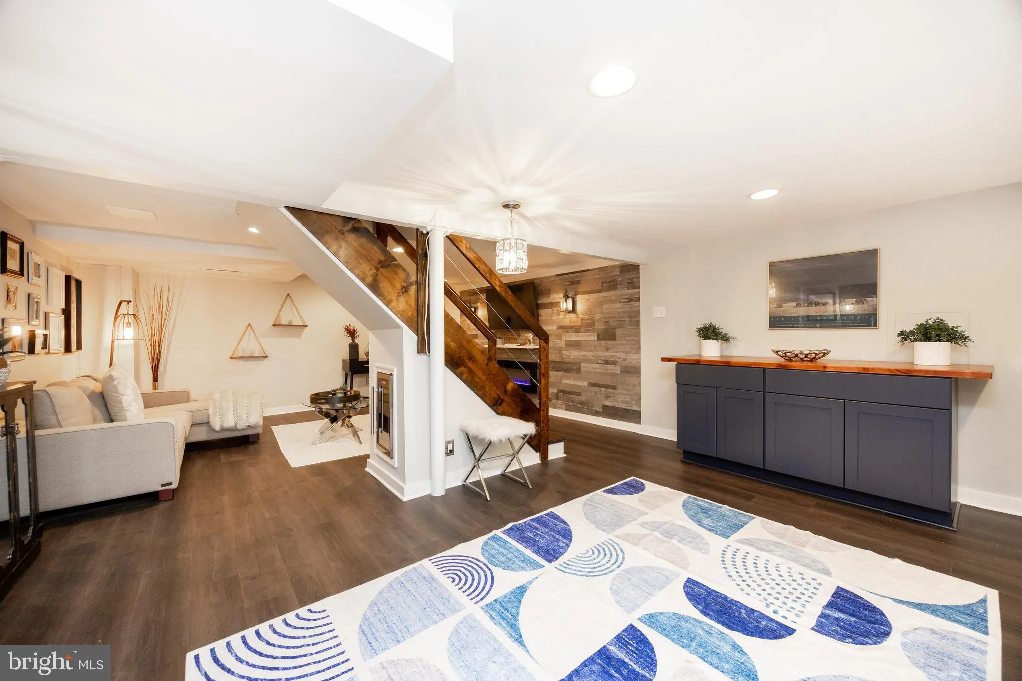 Wayne, Pennsylvania 19087, United States, 3 Bedrooms Bedrooms, ,3 BathroomsBathrooms,Residential,Active,223652