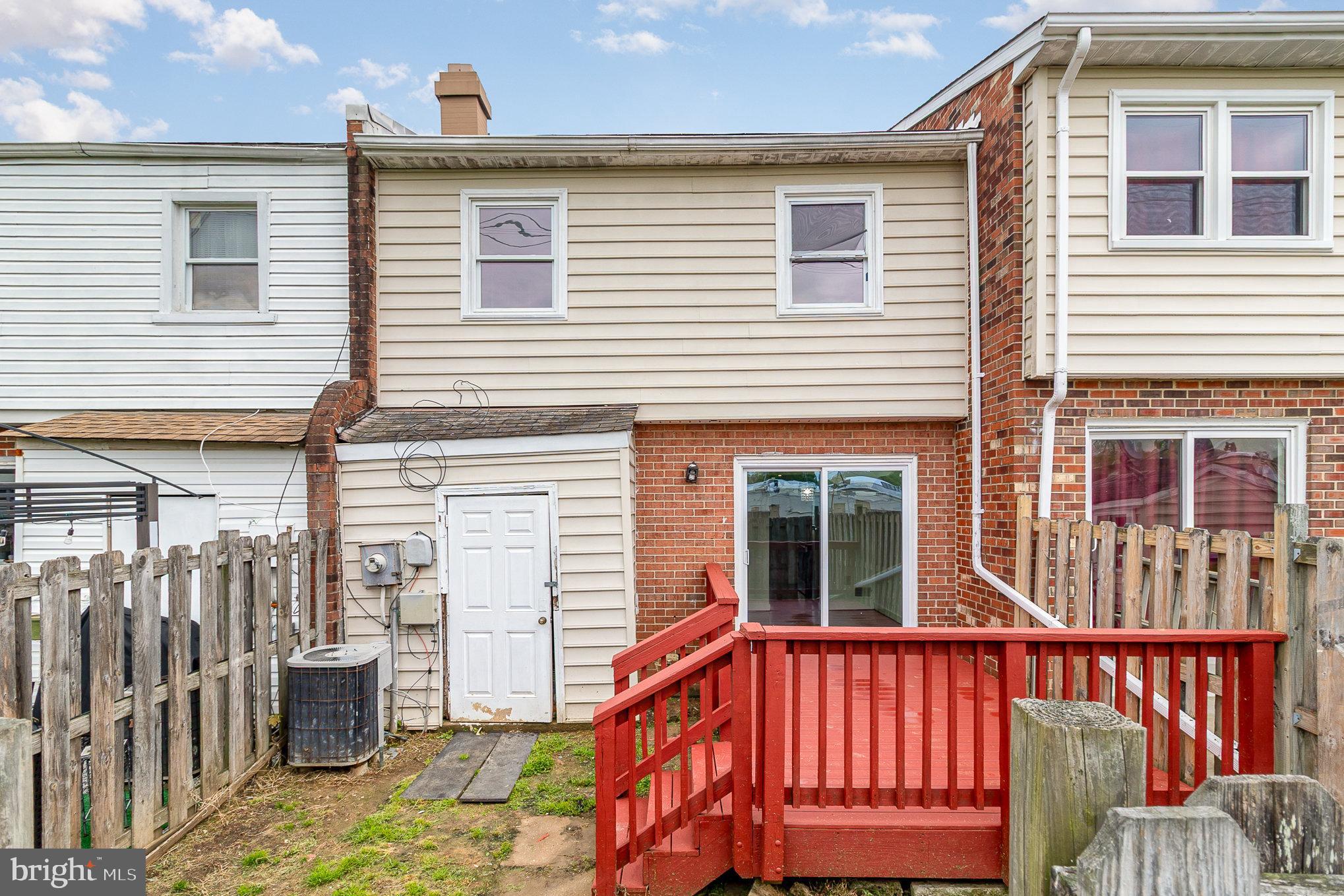 WILLIAMSTOWN - Residential