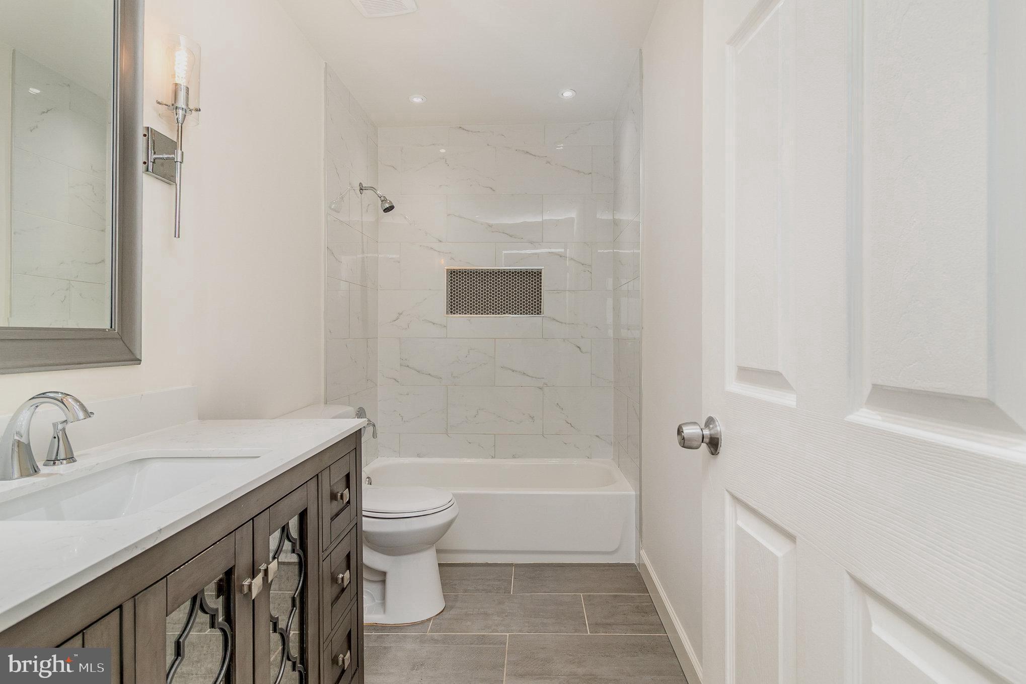 WILLIAMSTOWN - Residential