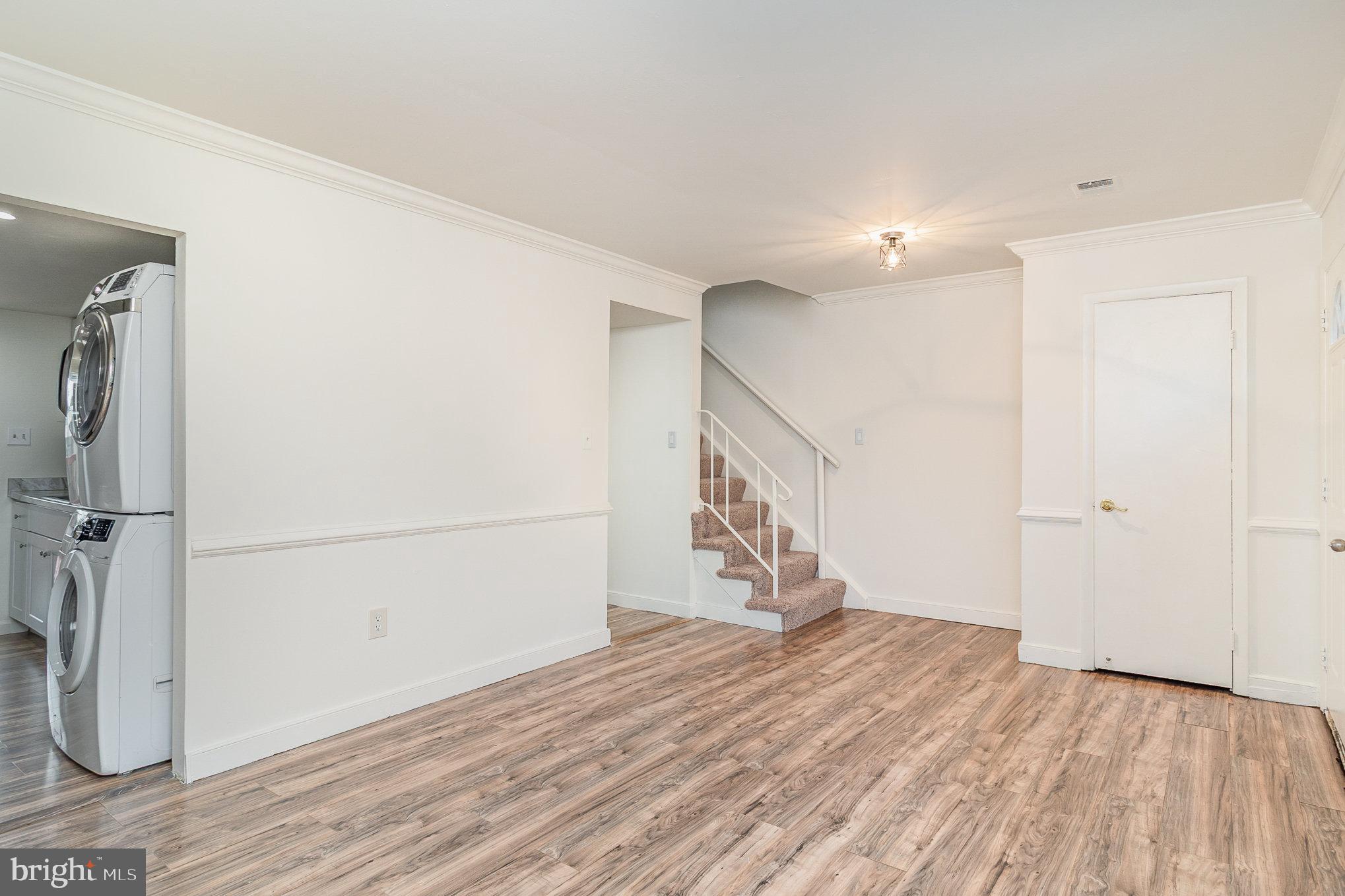 WILLIAMSTOWN - Residential