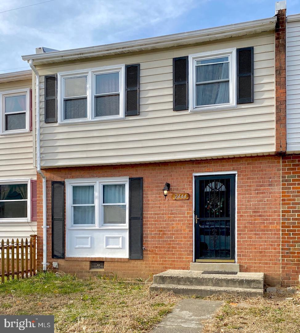 WILLIAMSTOWN - Residential