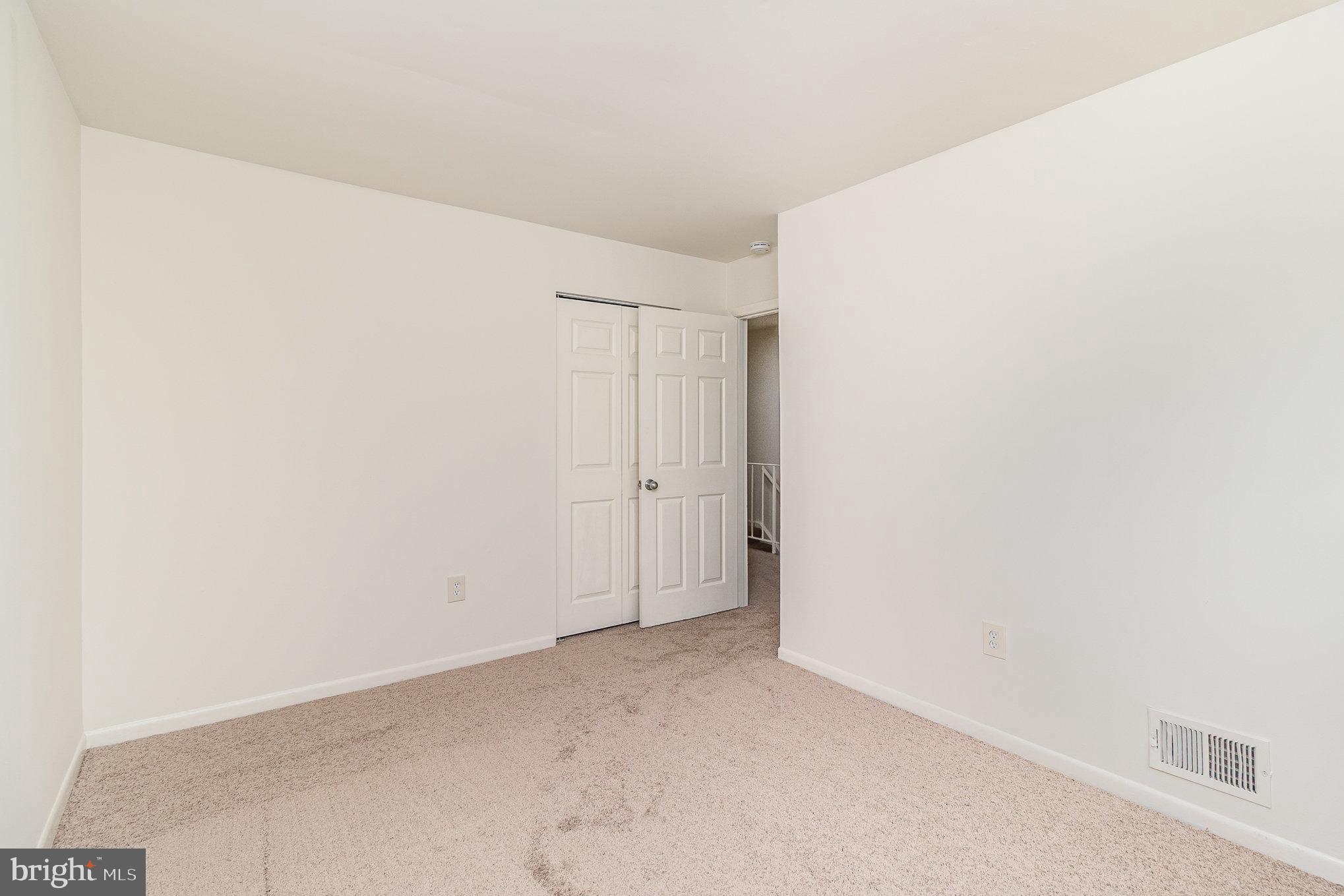 WILLIAMSTOWN - Residential