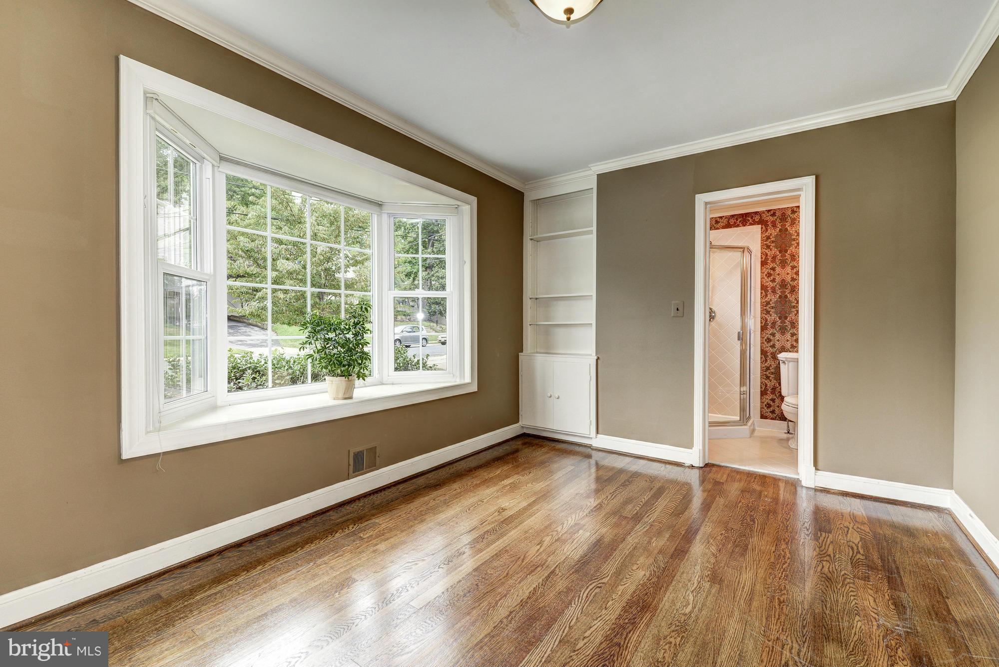 CHEVY CHASE - Residential