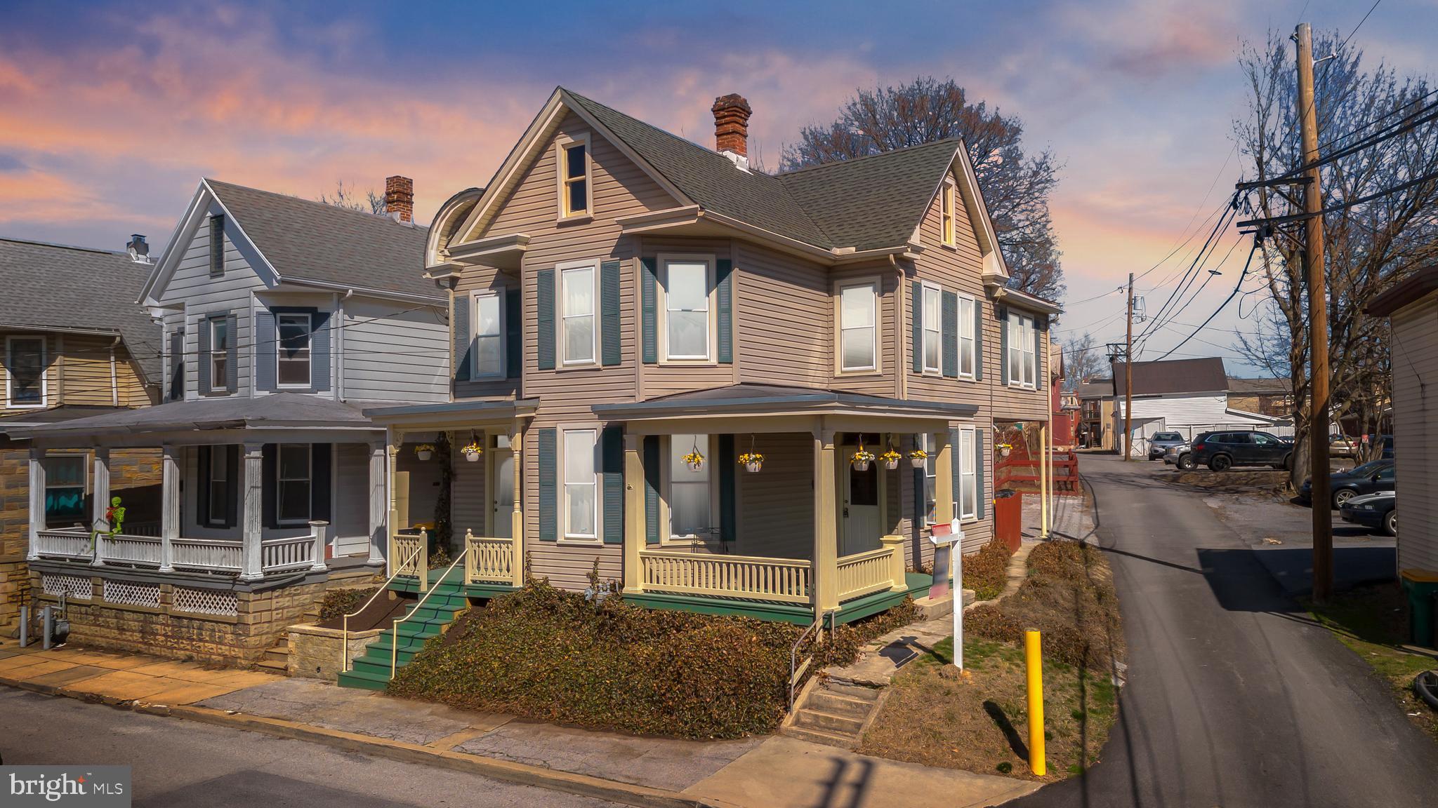 DOWNTOWN WAYNESBORO - Residential