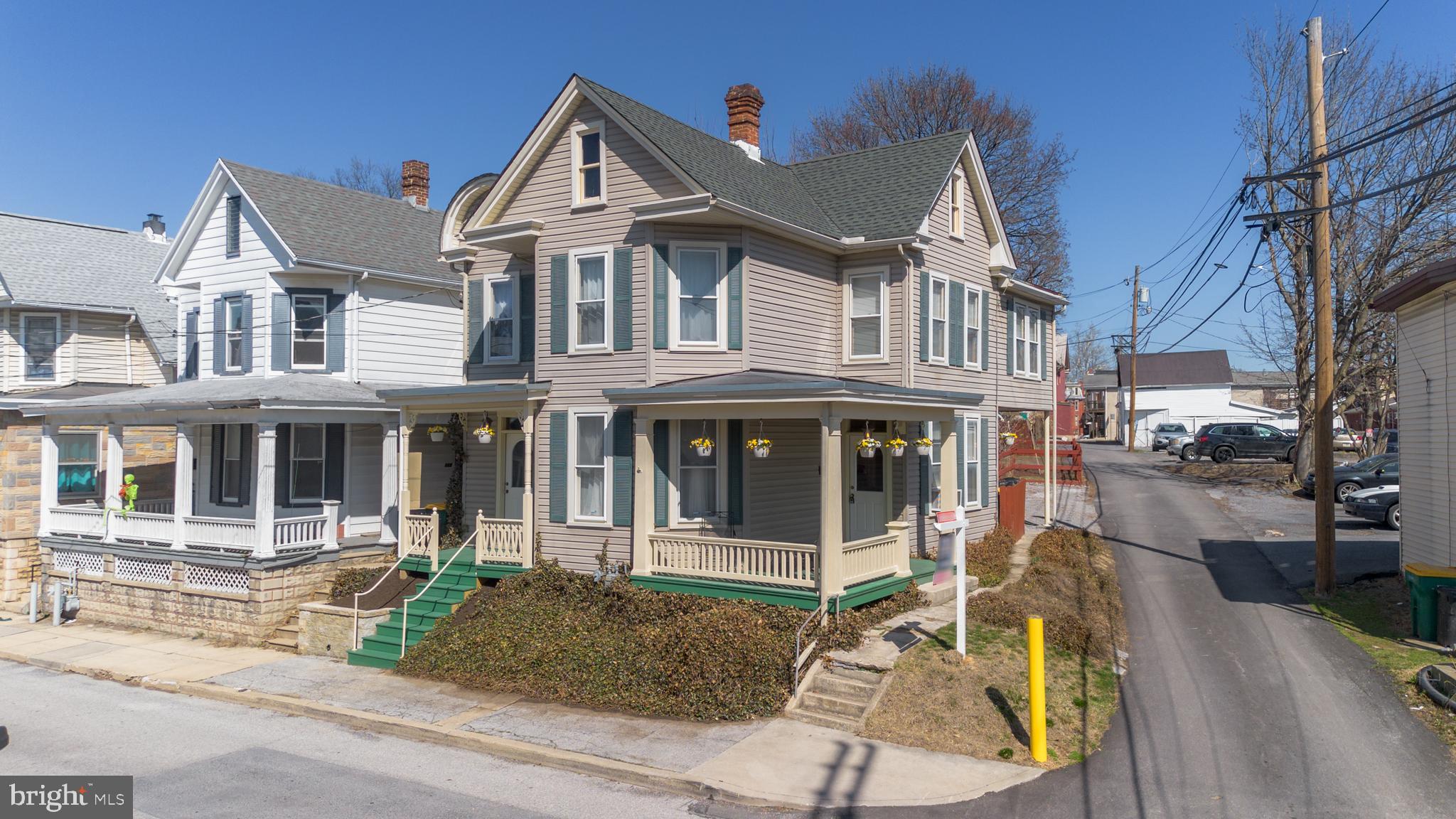 DOWNTOWN WAYNESBORO - Residential