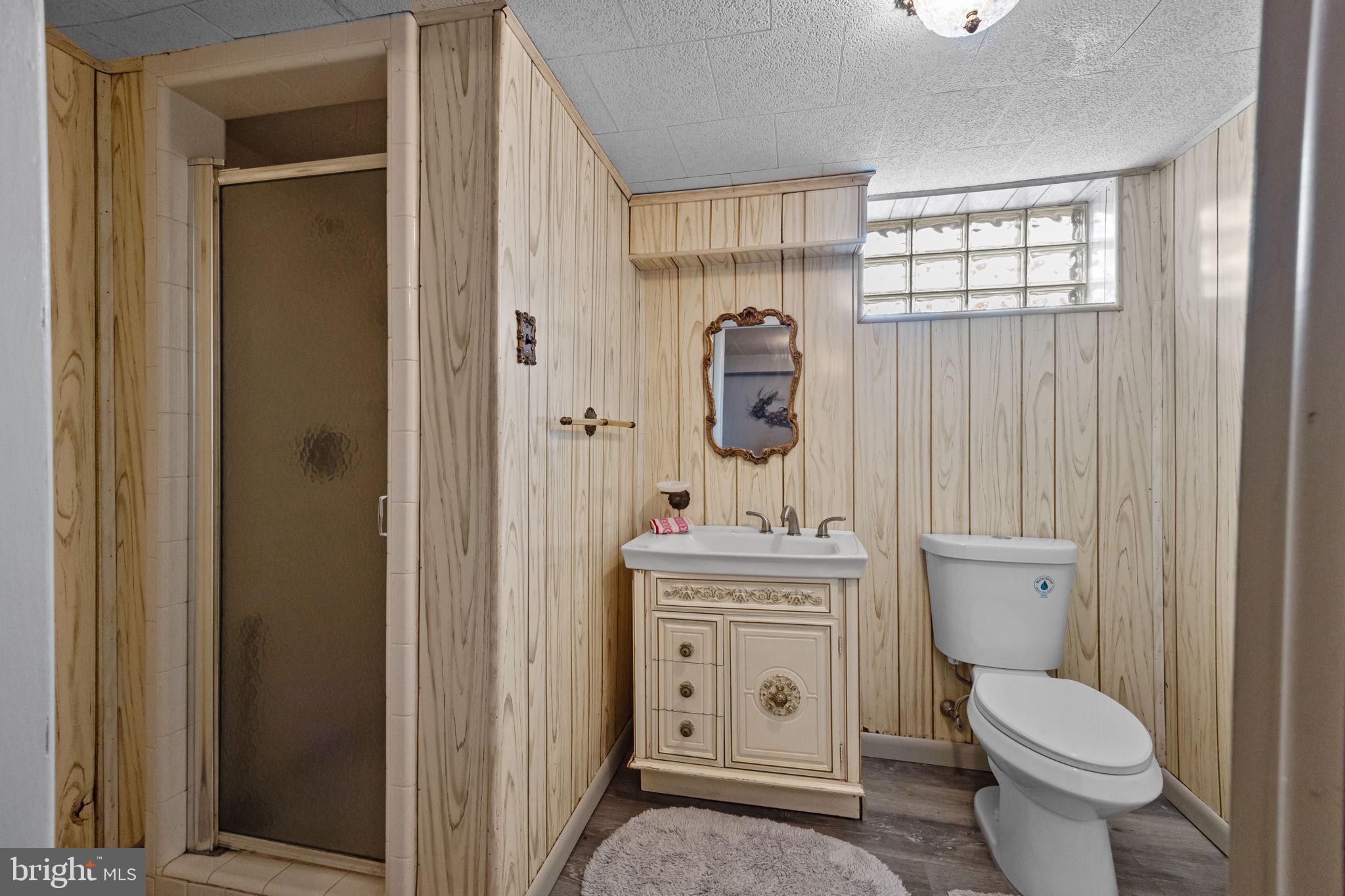 ECHO BEACH - Residential