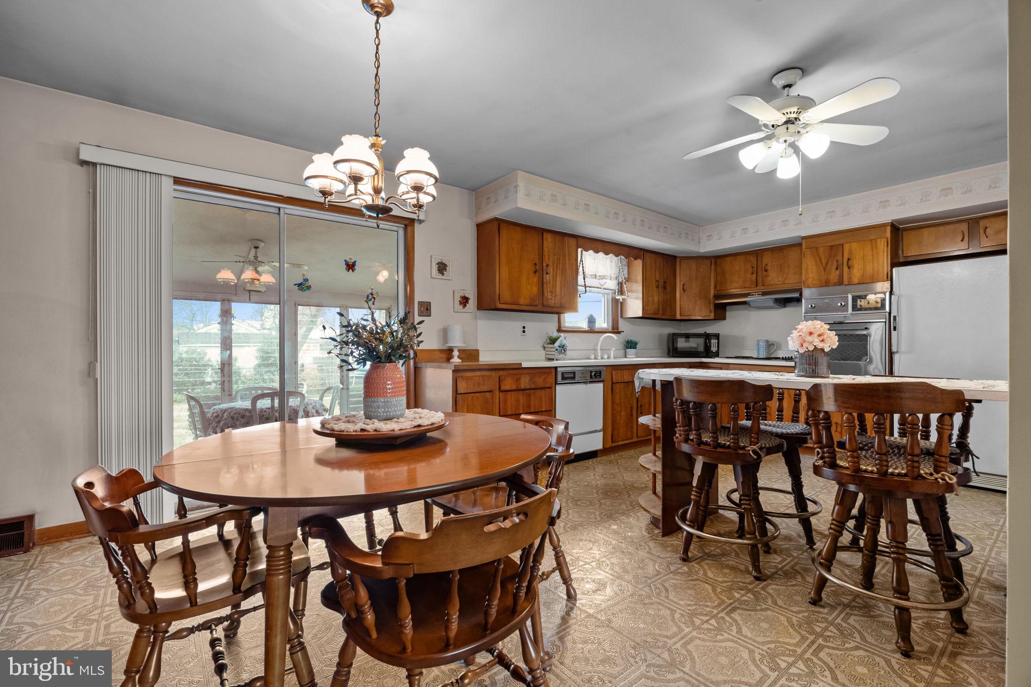 ECHO BEACH - Residential