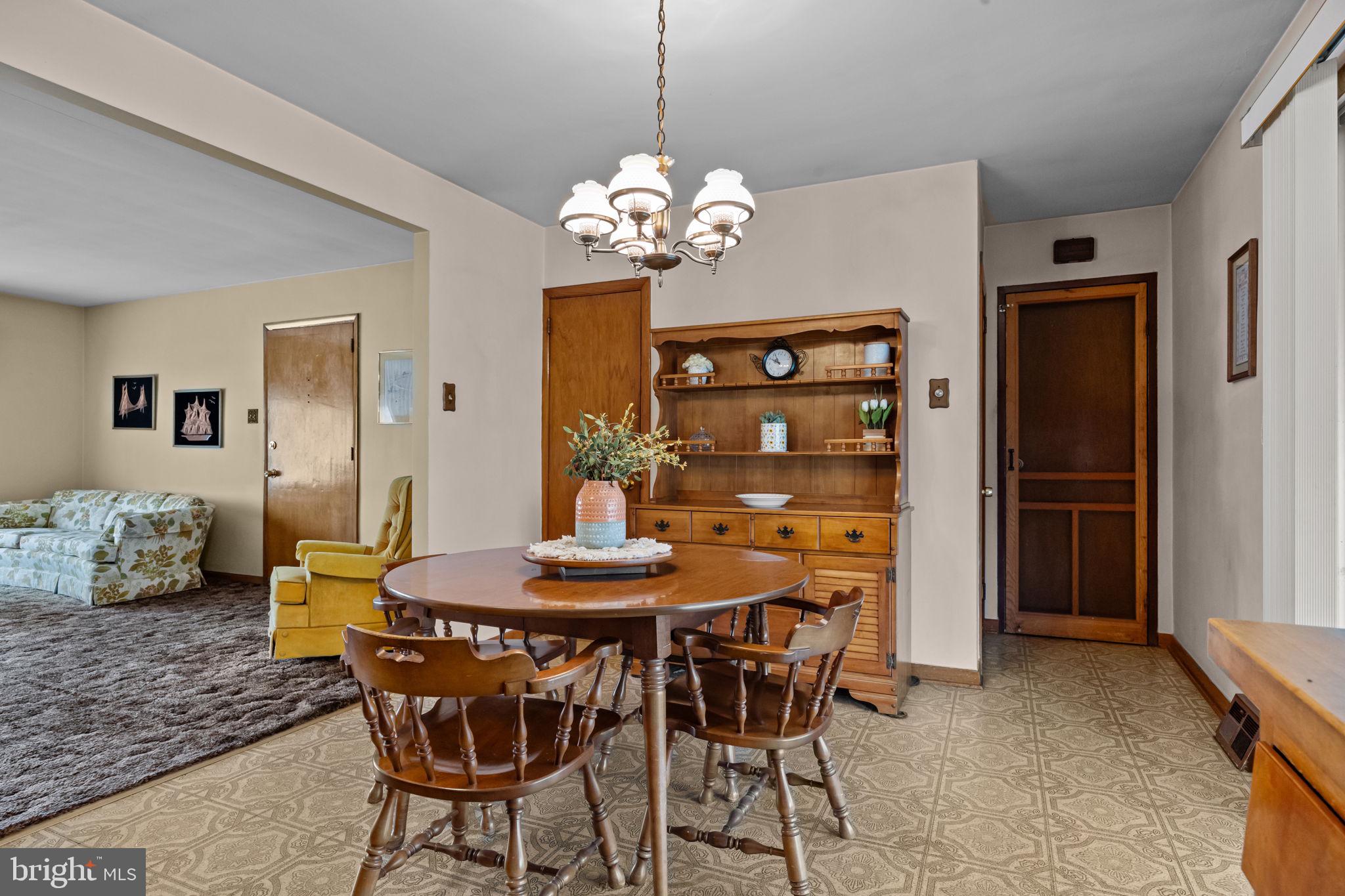 ECHO BEACH - Residential