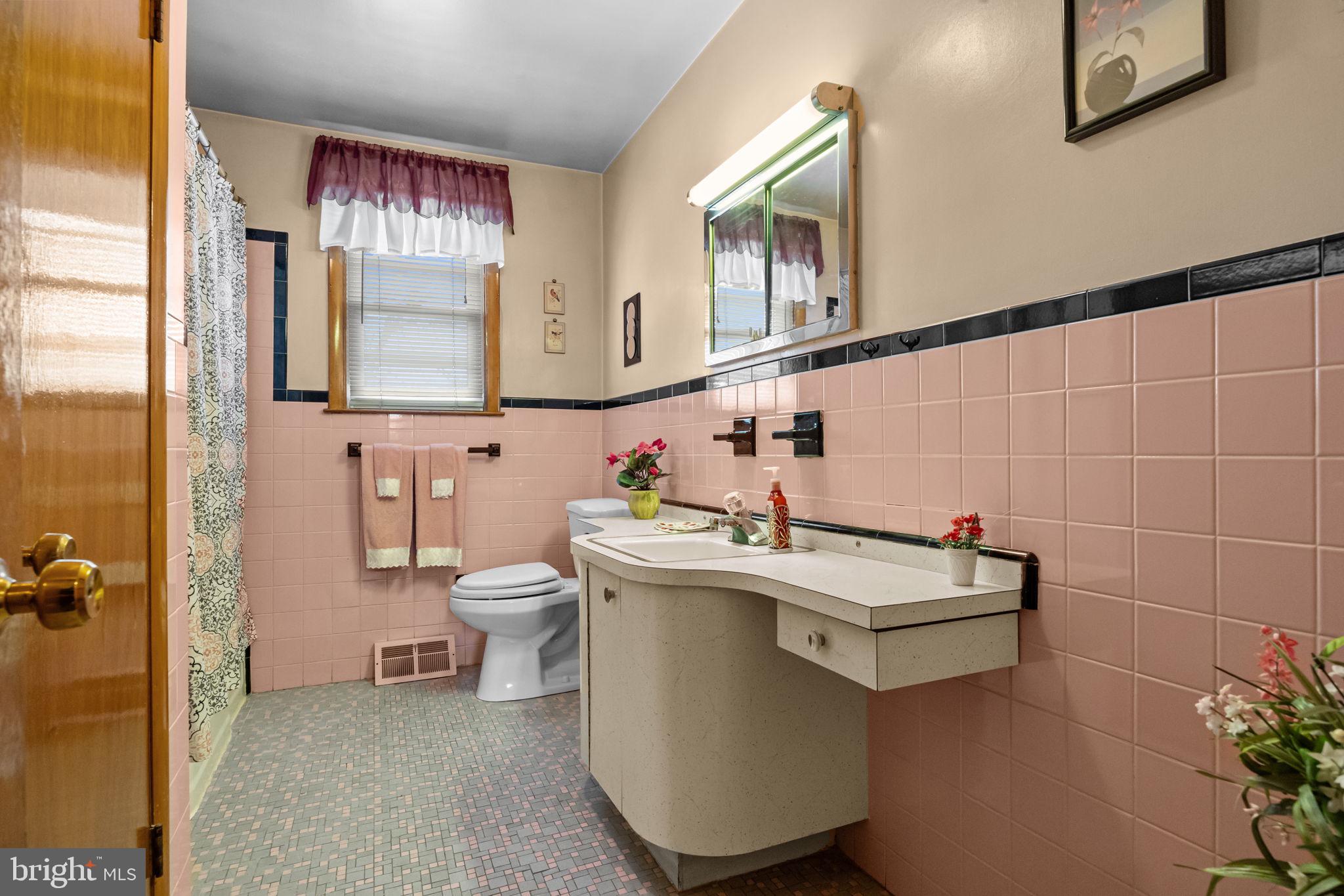 ECHO BEACH - Residential