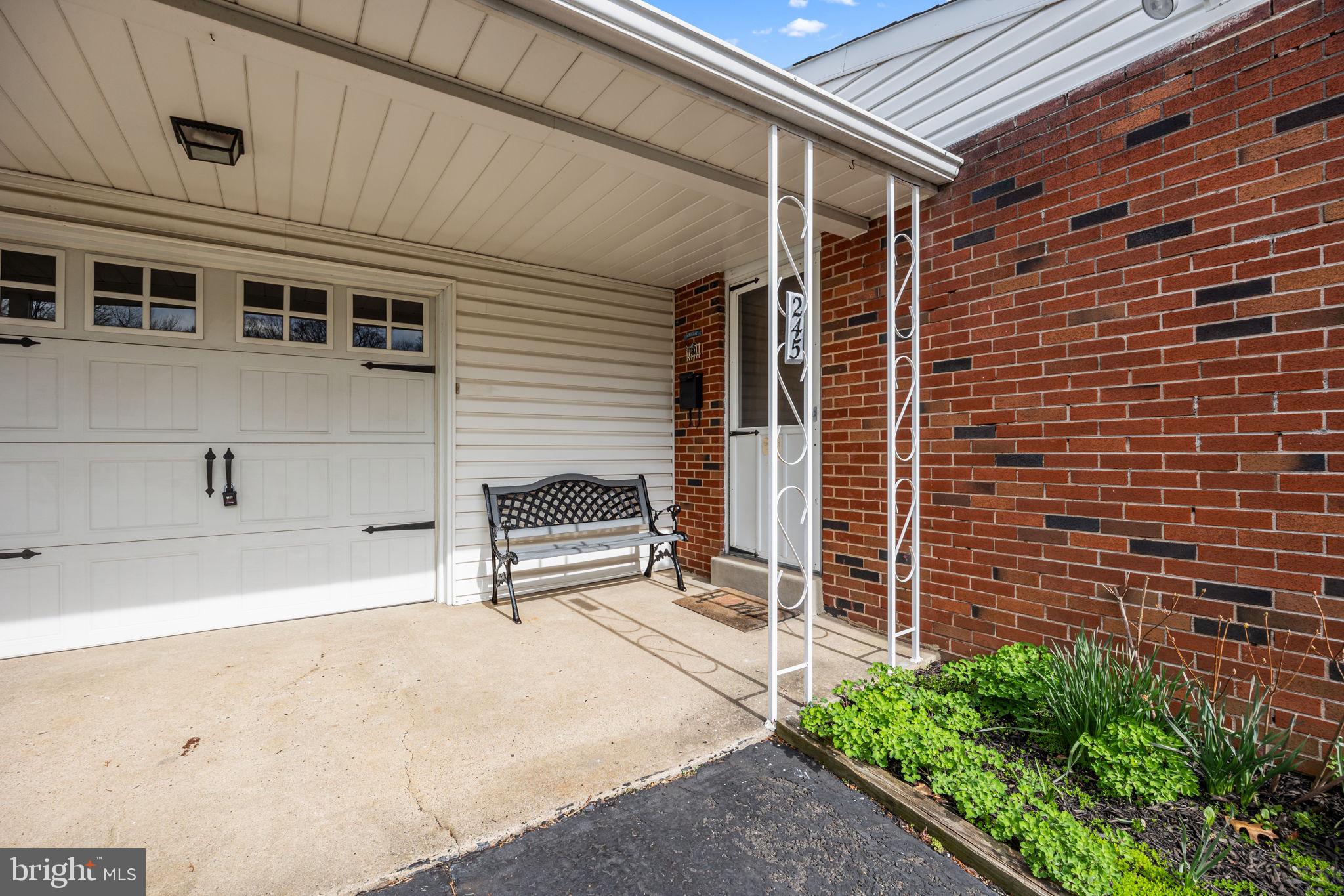 ECHO BEACH - Residential