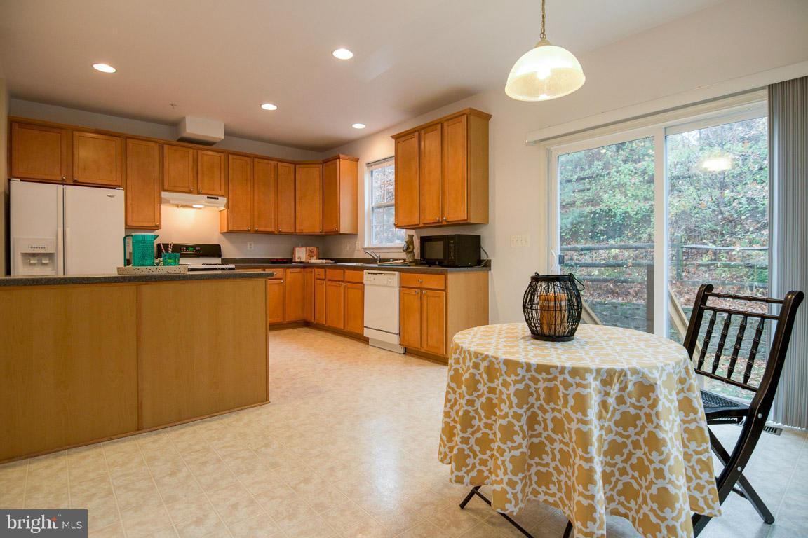 WATERS EDGE - Residential Lease