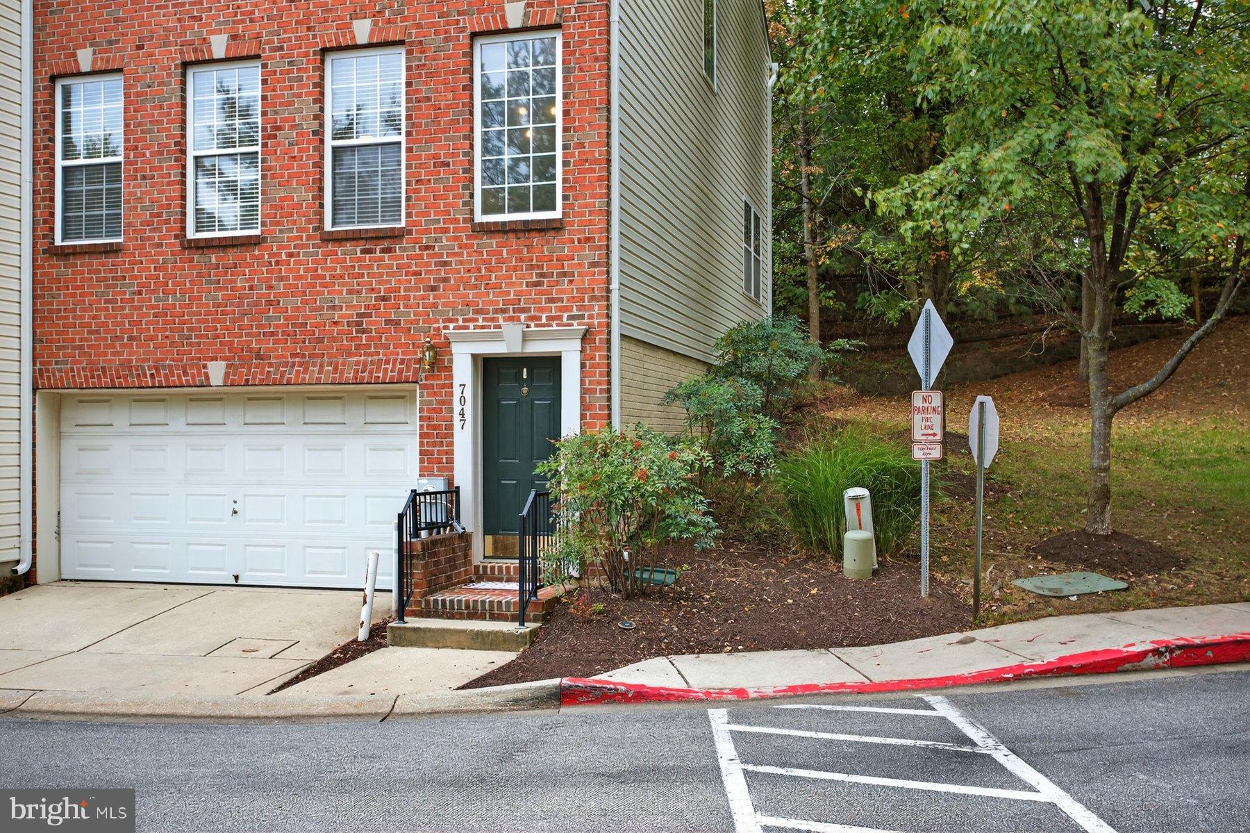 WATERS EDGE - Residential Lease