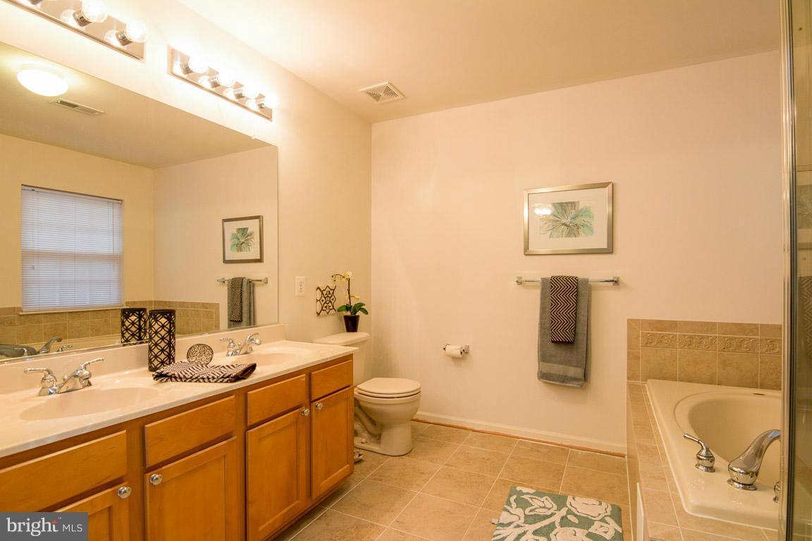 WATERS EDGE - Residential Lease