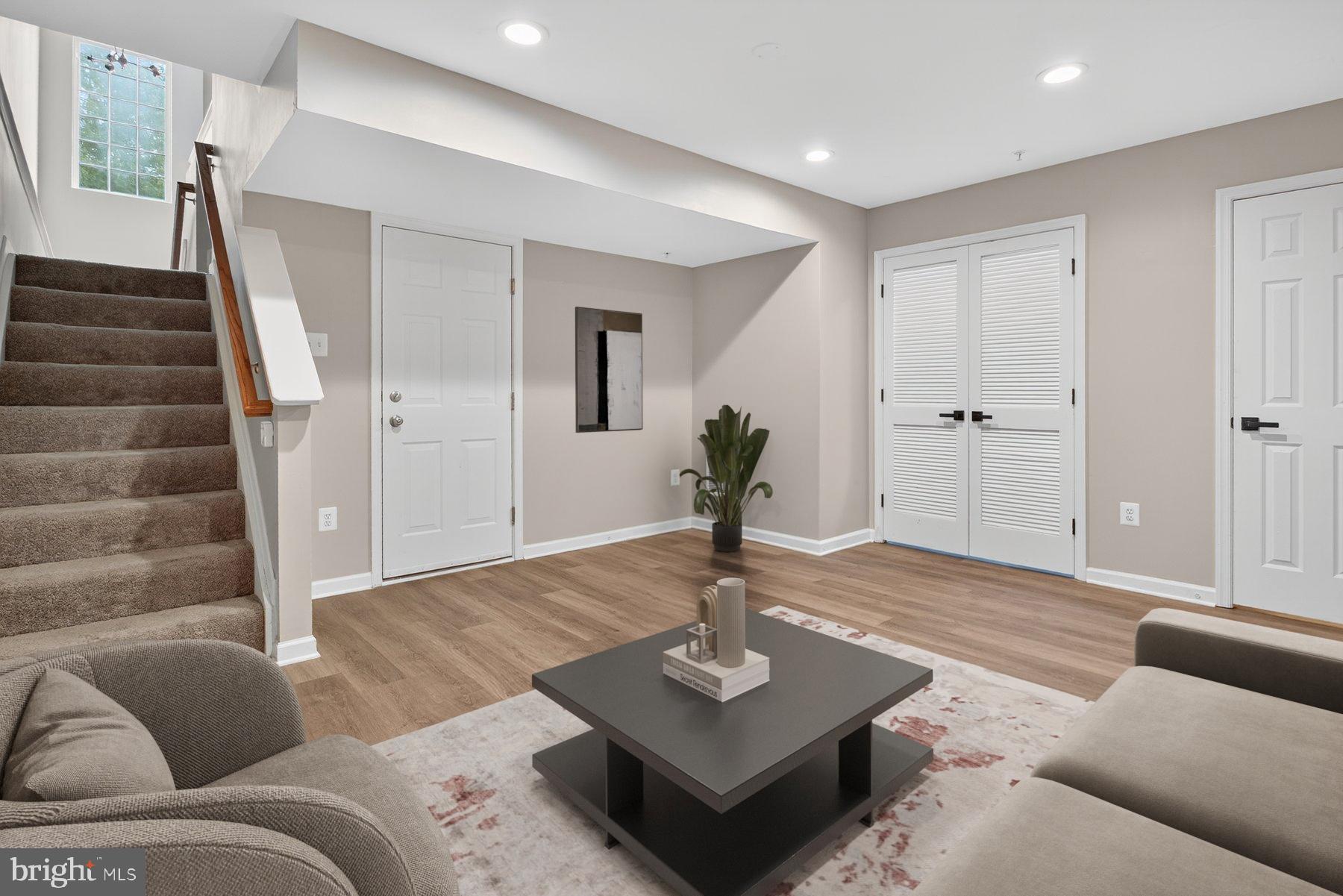 WATERS EDGE - Residential Lease