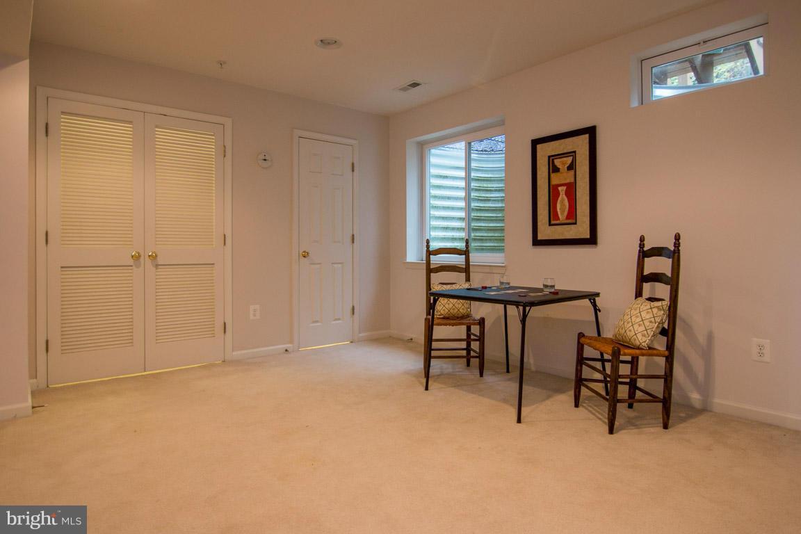 WATERS EDGE - Residential Lease